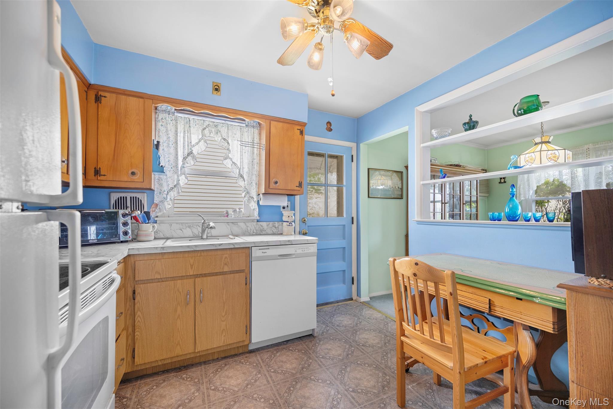 Single Family 6th  Nassau County, NY 11040, MLS-918752-17