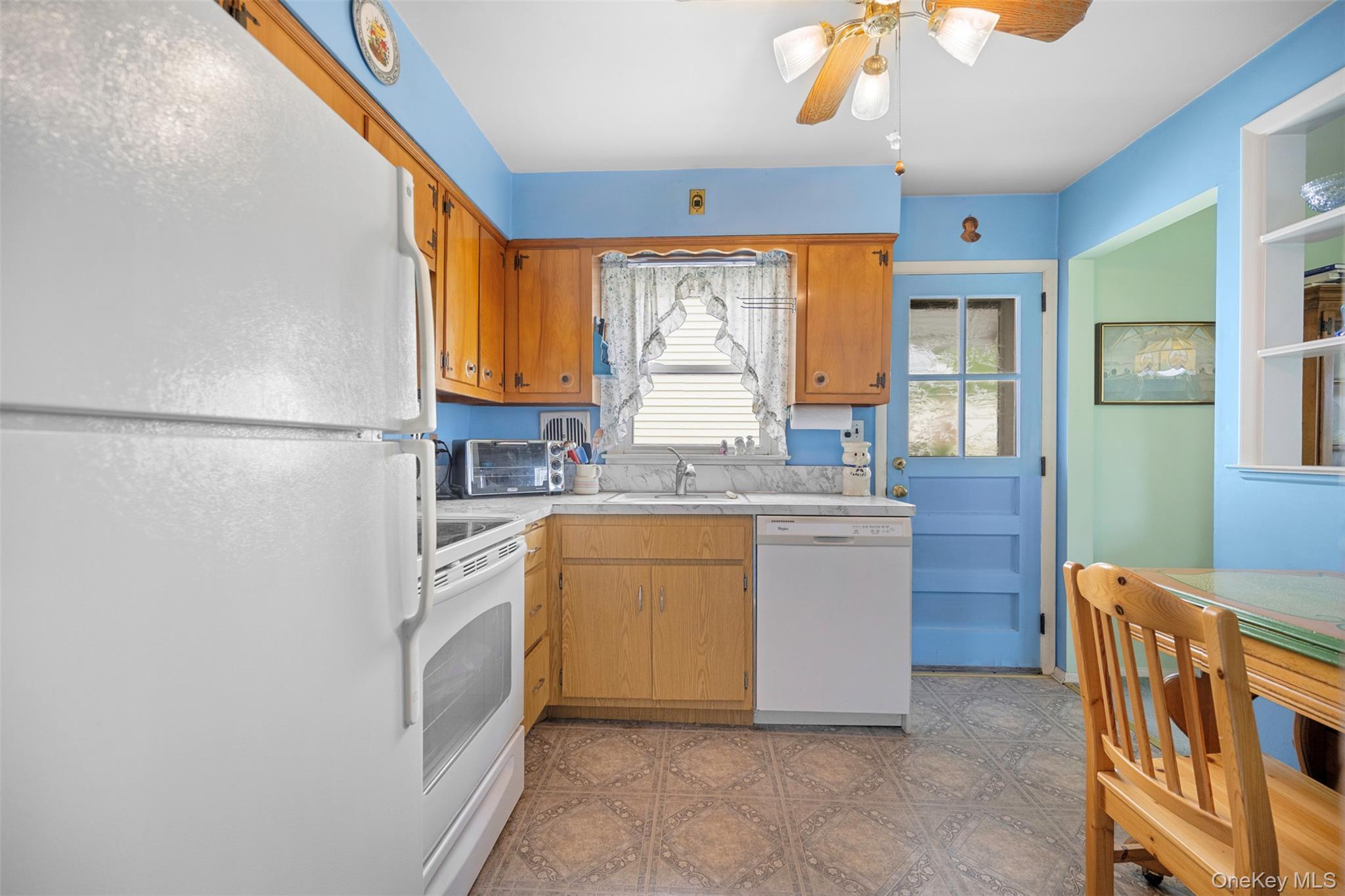 Single Family 6th  Nassau County, NY 11040, MLS-918752-18