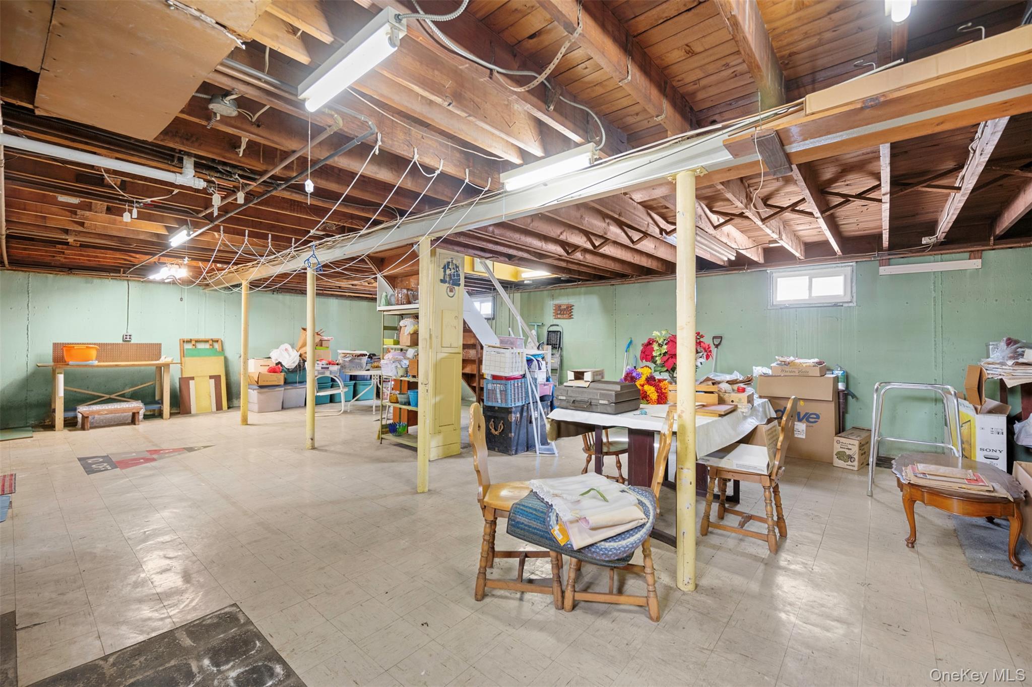 Single Family 6th  Nassau County, NY 11040, MLS-918752-36