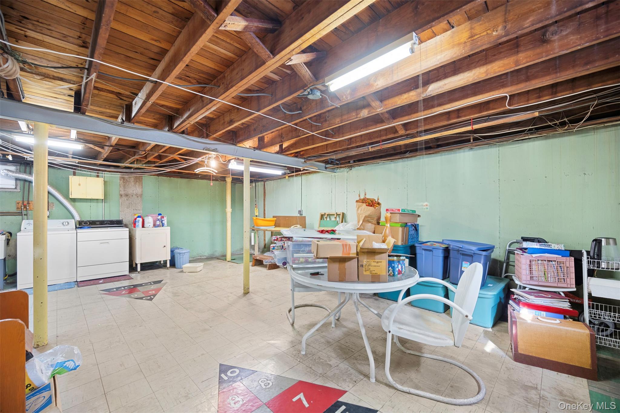 Single Family 6th  Nassau County, NY 11040, MLS-918752-37