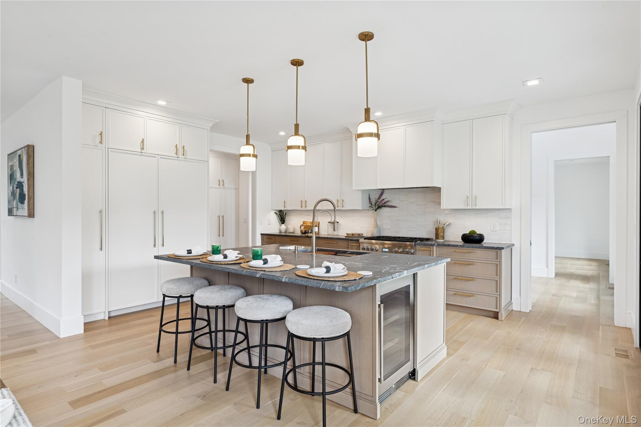 Single Family Crescent Suffolk County, NY 11792, MLS-918775-20