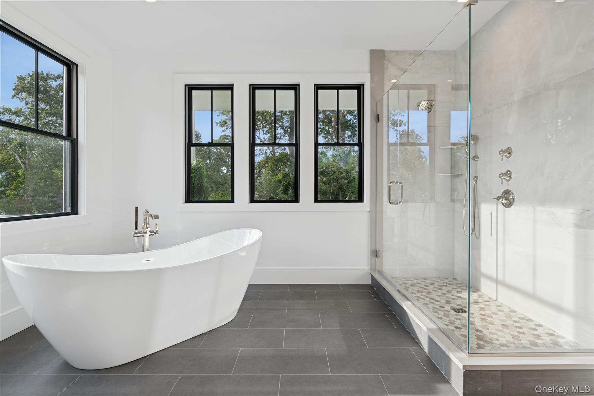 Single Family Crescent Suffolk County, NY 11792, MLS-918775-33