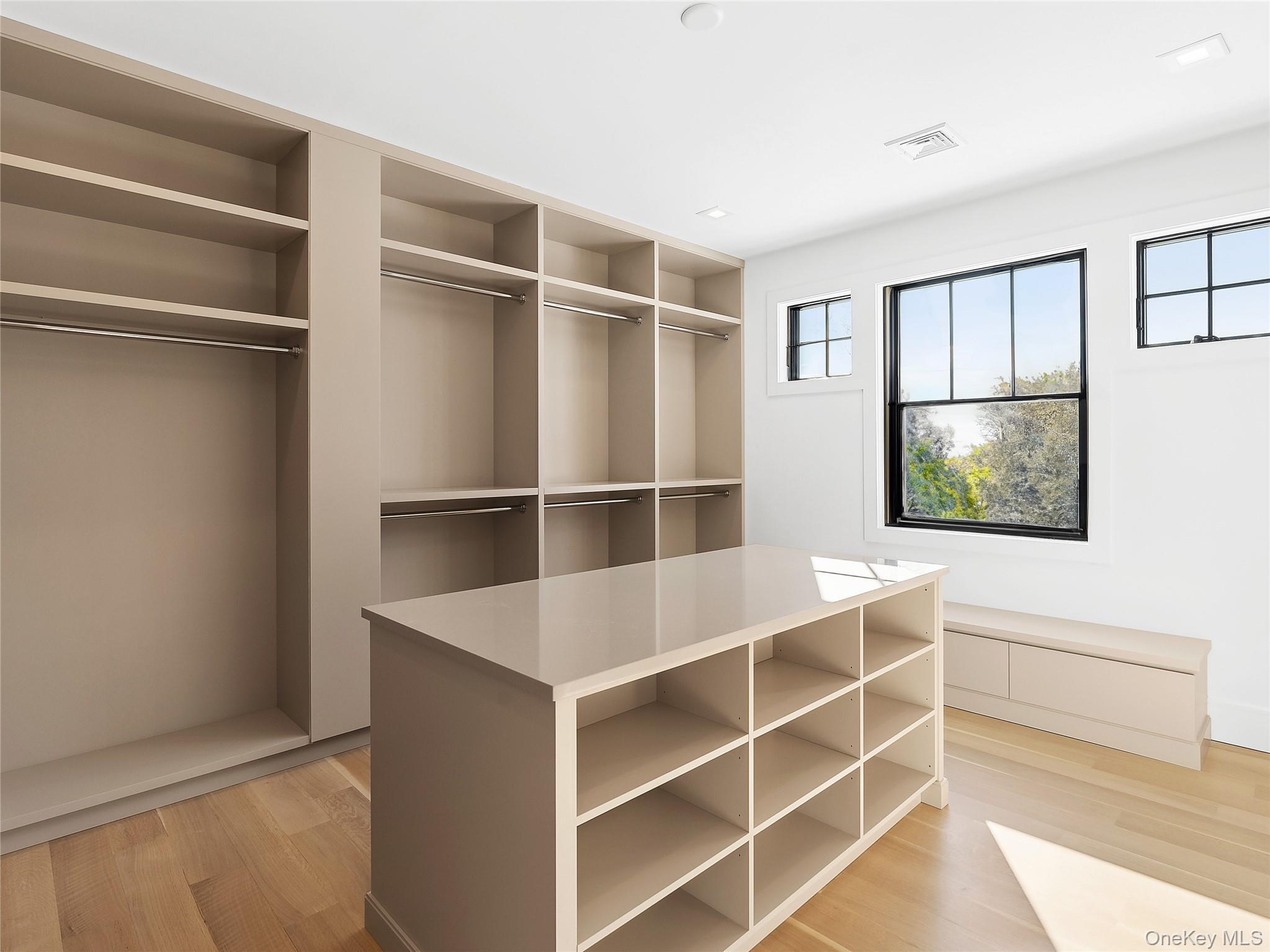 Single Family Crescent Suffolk County, NY 11792, MLS-918775-36