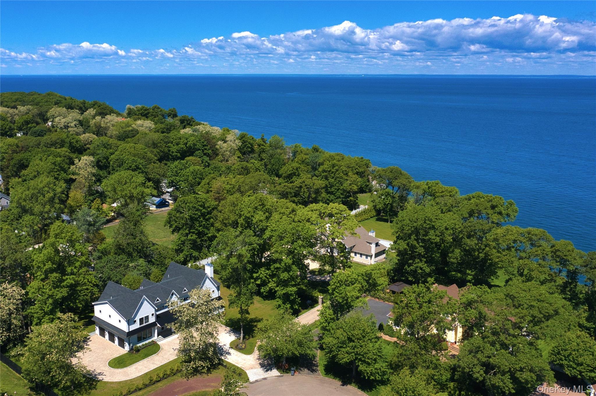 Single Family Crescent Suffolk County, NY 11792, MLS-918775-45