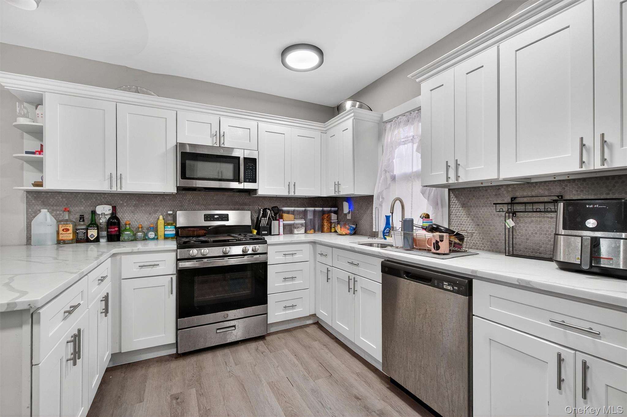 Single Family Crotty  Westchester County, NY 10704, MLS-918778-4