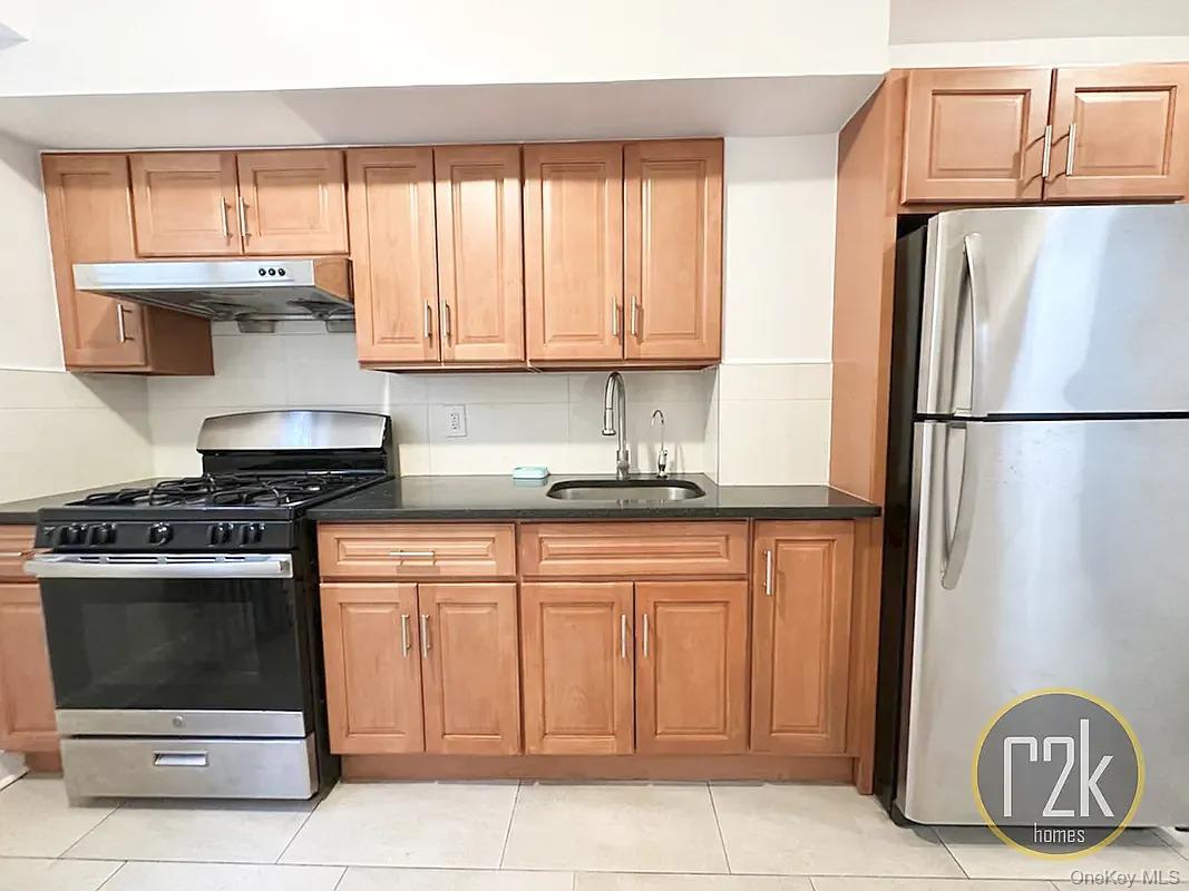 Single Family Wetherole  Queens, NY 11374, MLS-918797-24