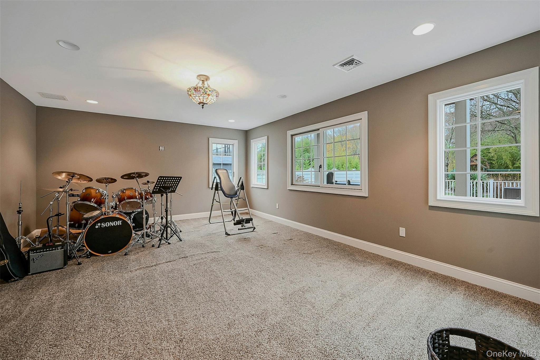 Single Family Shore Suffolk County, NY 11769, MLS-918803-25