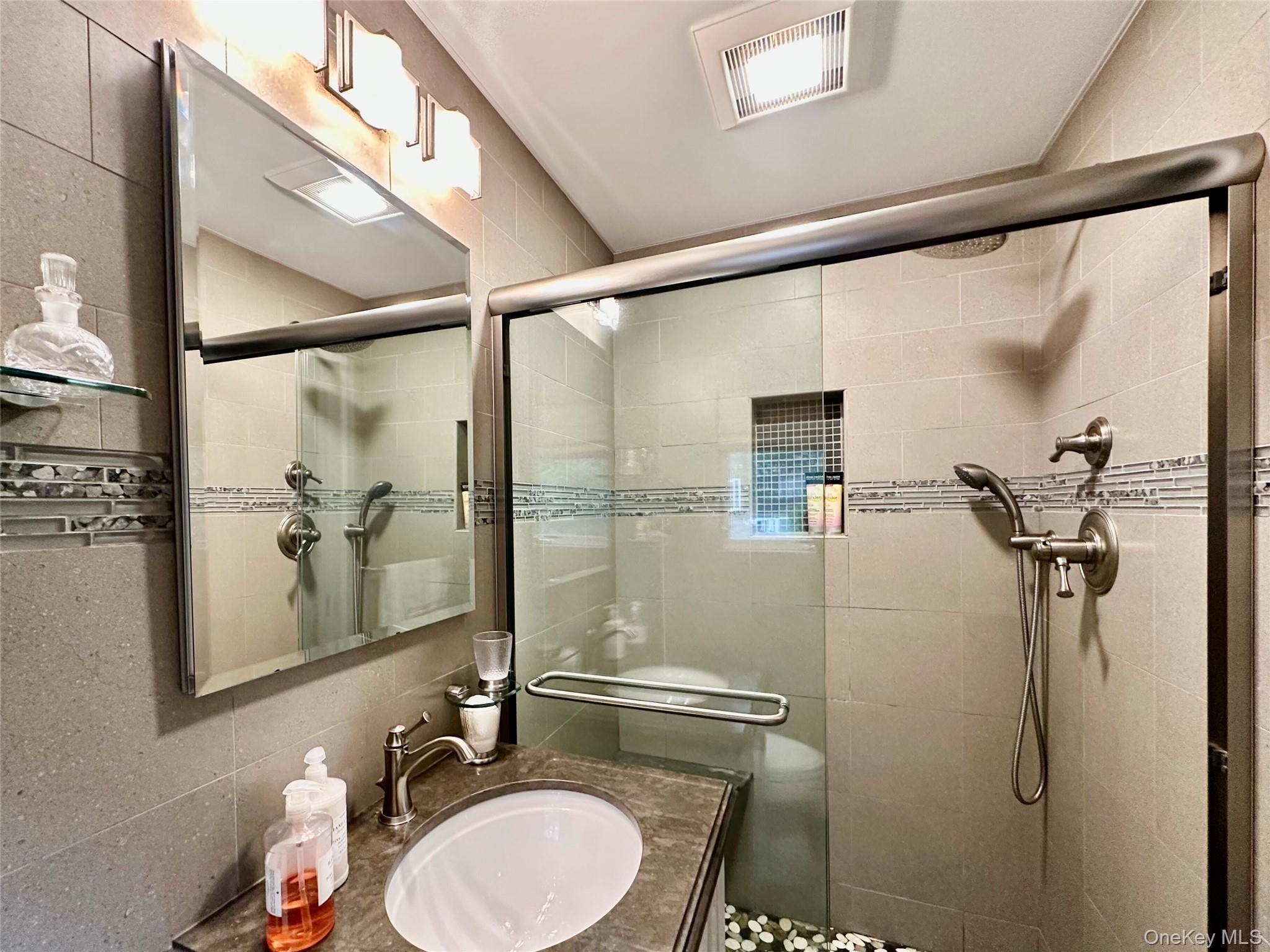 Single Family Surry Hill  Suffolk County, NY 11743, MLS-918832-21