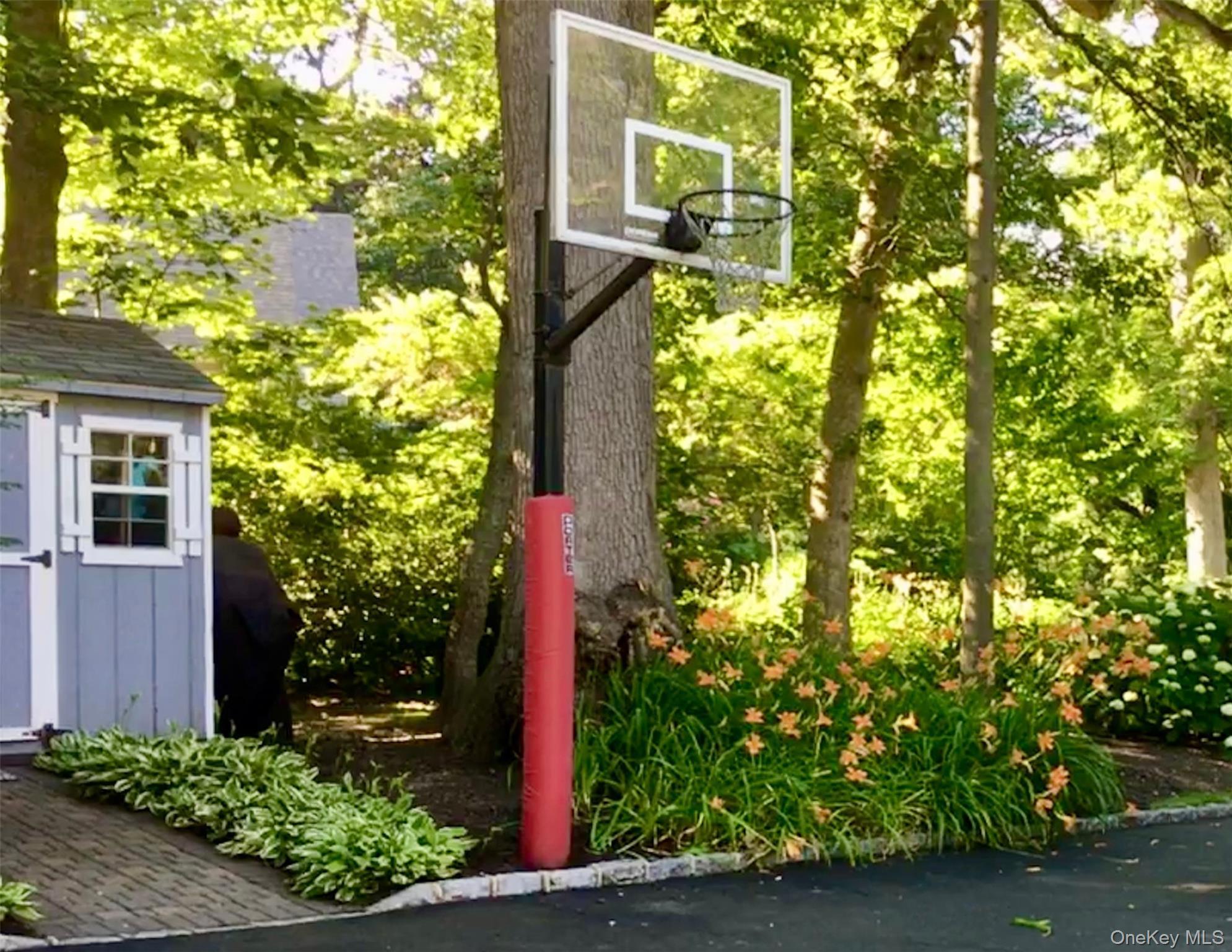 Single Family Surry Hill  Suffolk County, NY 11743, MLS-918832-42