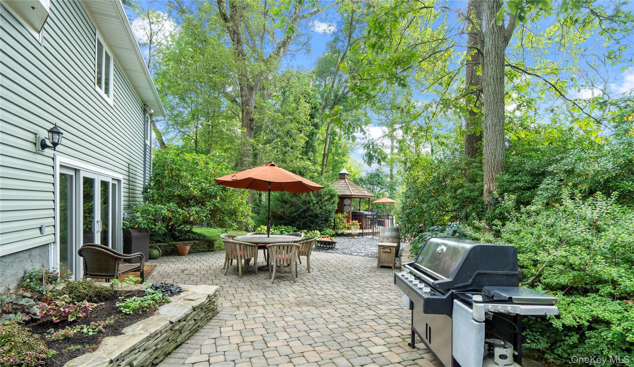 Single Family Surry Hill  Suffolk County, NY 11743, MLS-918832-43