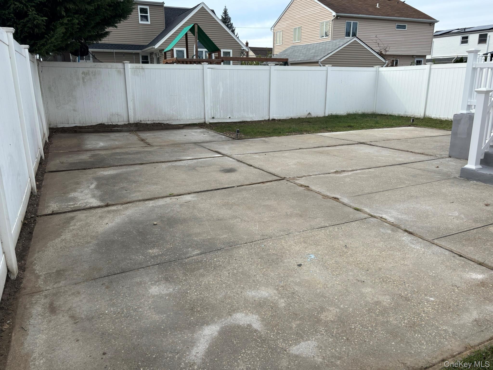 Single Family Roxbury  Nassau County, NY 11572, MLS-918842-20