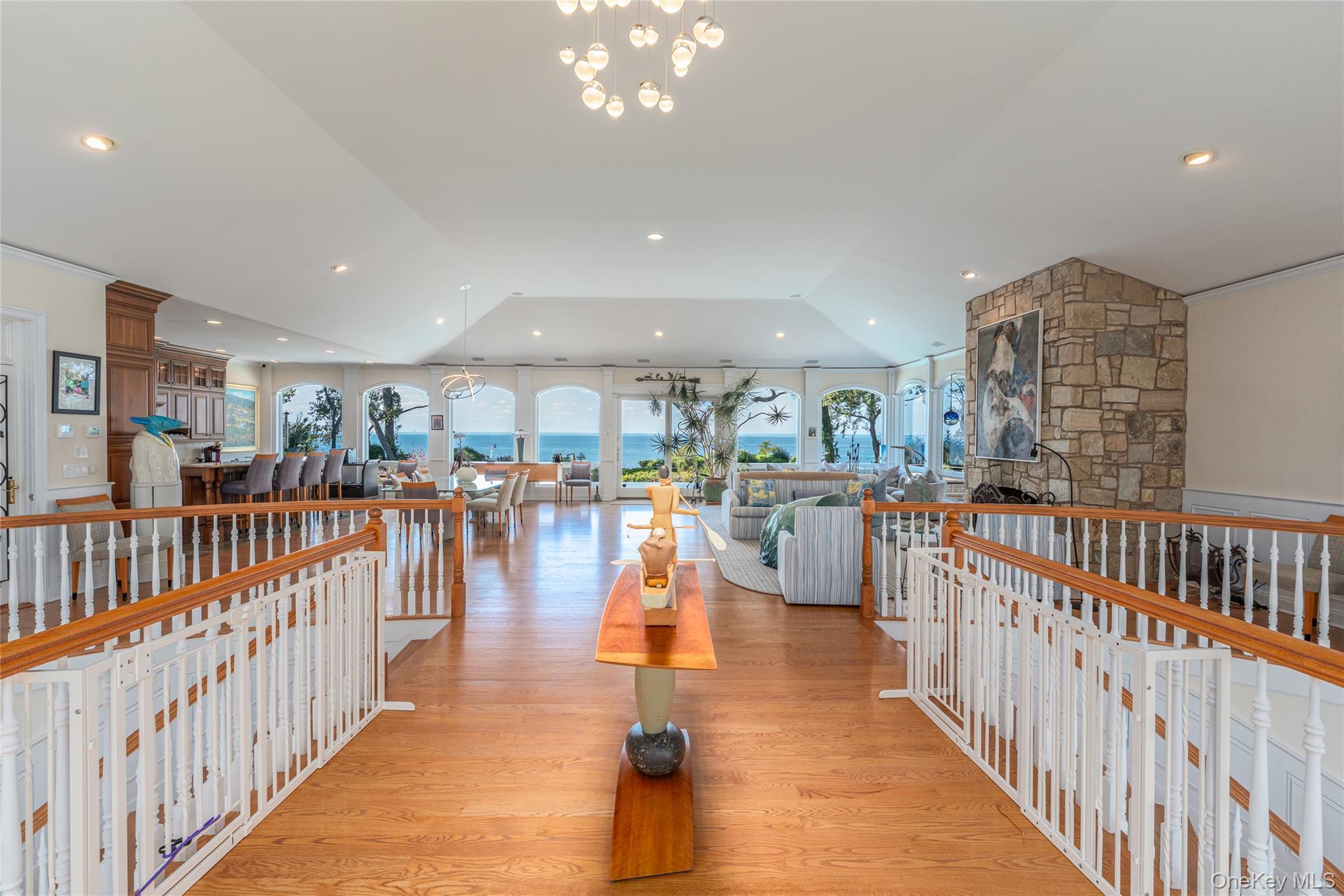 Single Family Grandview Suffolk County, NY 11957, MLS-918863-16