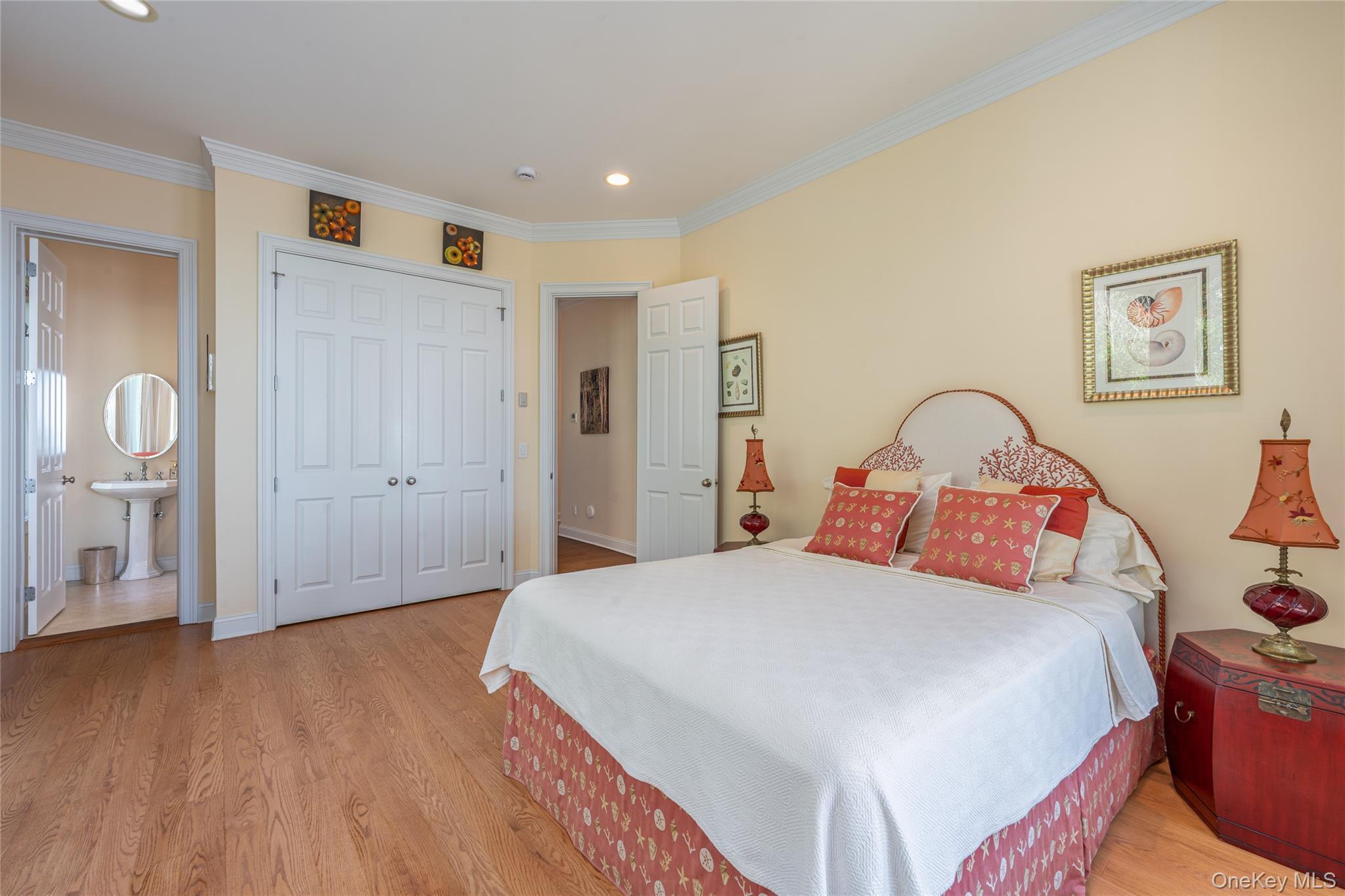 Single Family Grandview Suffolk County, NY 11957, MLS-918863-34