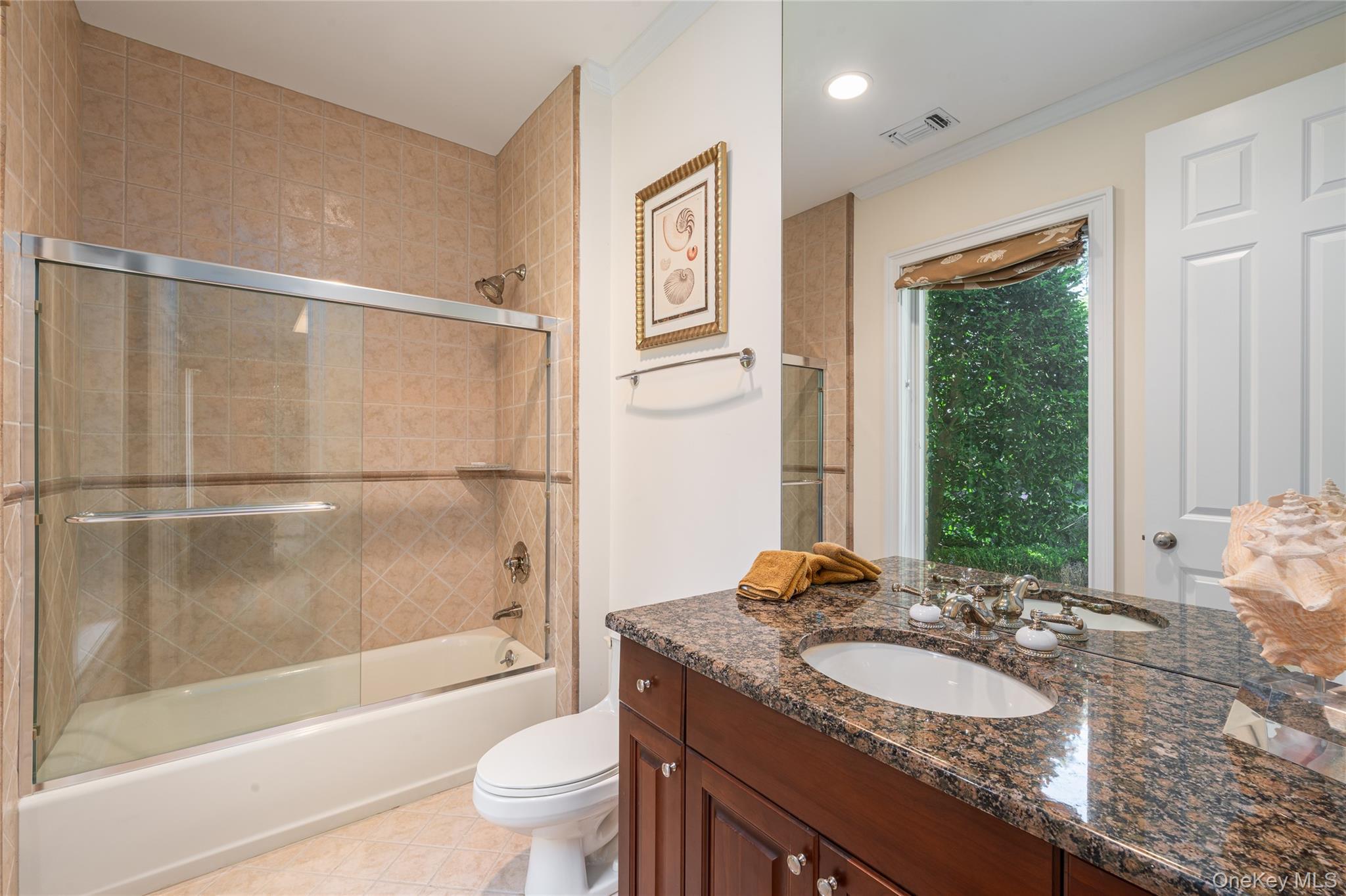 Single Family Grandview Suffolk County, NY 11957, MLS-918863-39