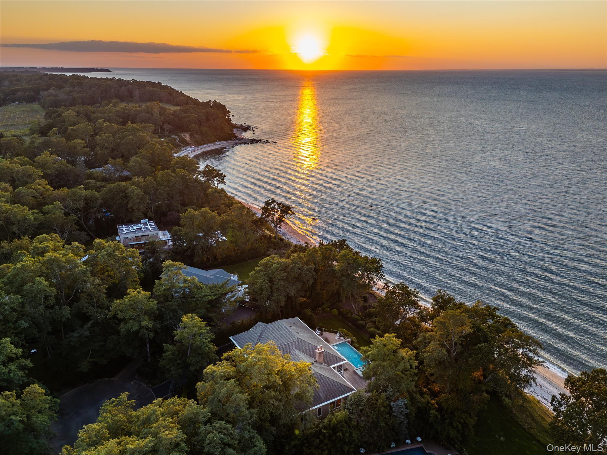 Single Family Grandview Suffolk County, NY 11957, MLS-918863-42