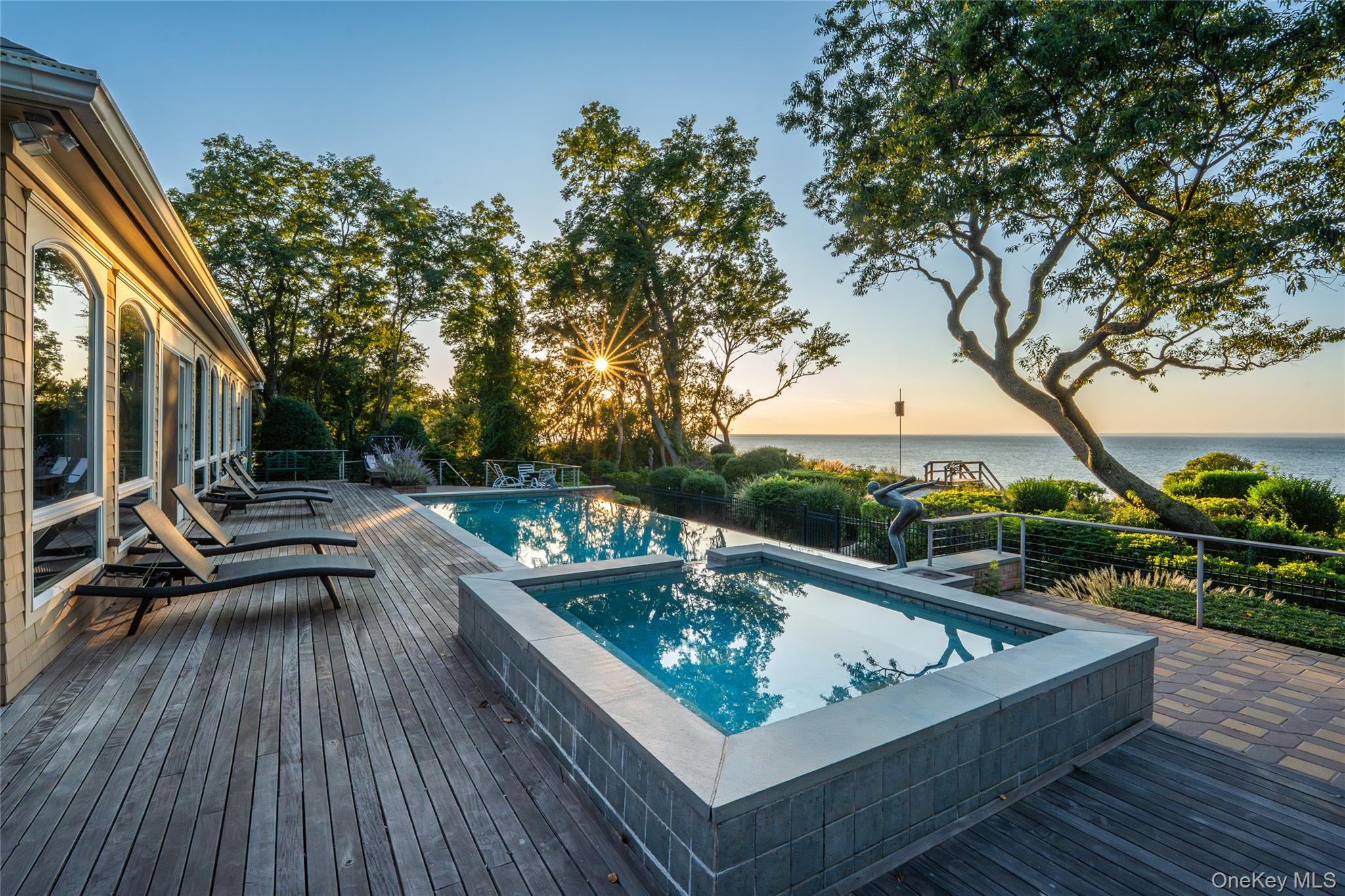 Single Family Grandview Suffolk County, NY 11957, MLS-918863-8