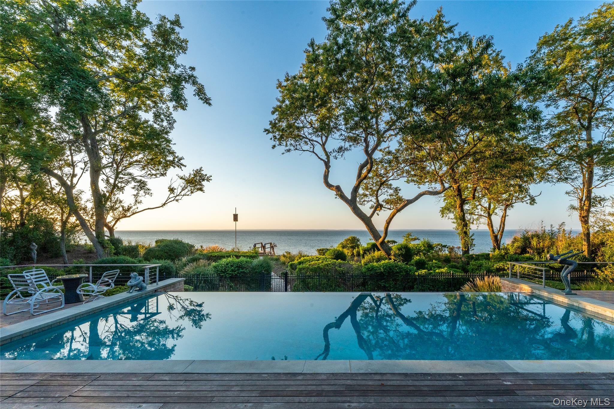 Single Family Grandview Suffolk County, NY 11957, MLS-918863-9