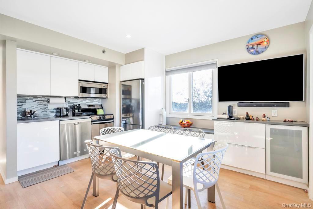 Coop Montauk Suffolk County, NY 11930, MLS-918865-10