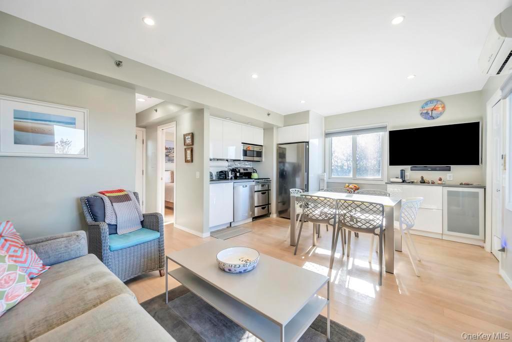 Coop Montauk Suffolk County, NY 11930, MLS-918865-4