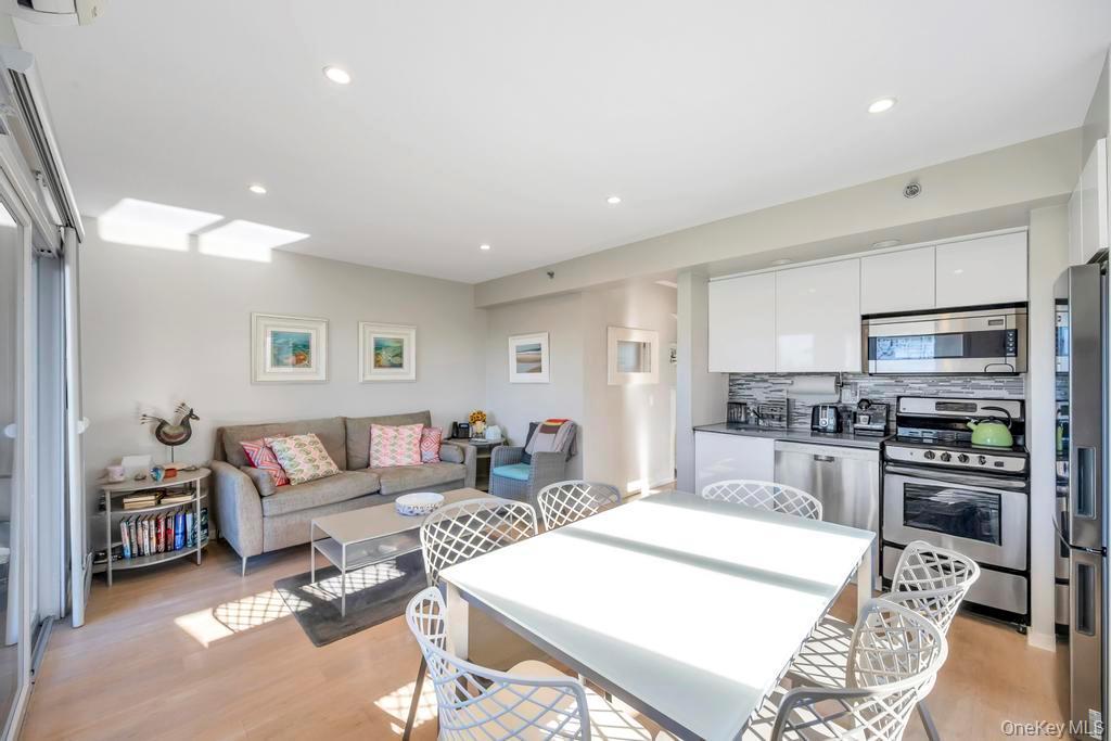 Coop Montauk Suffolk County, NY 11930, MLS-918865-6