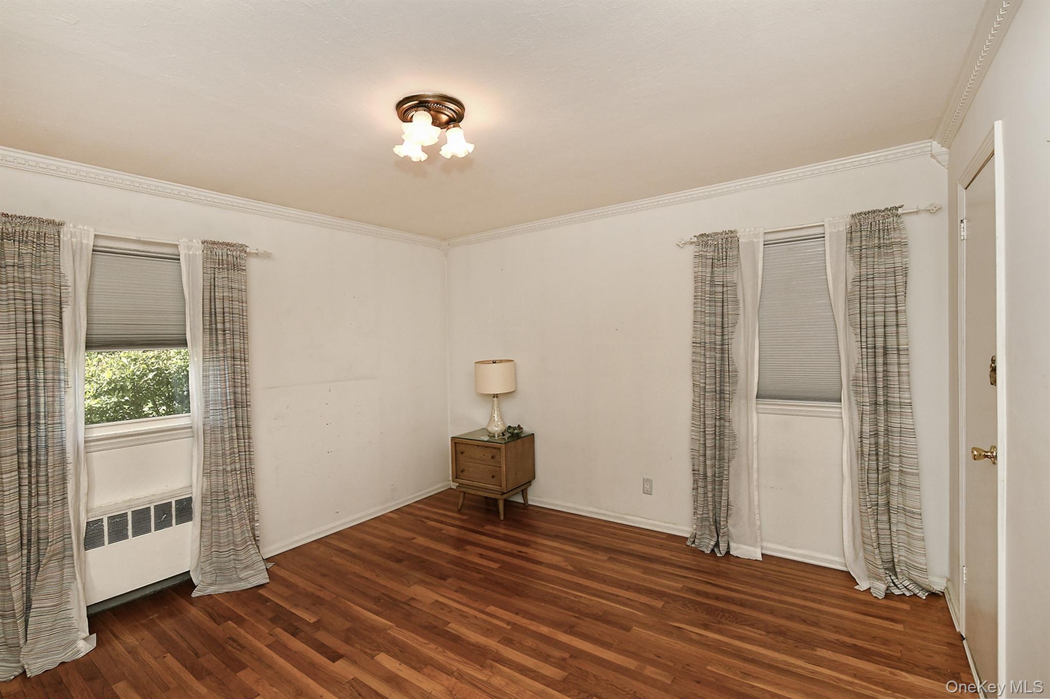 Single Family Crown  Nassau County, NY 11793, MLS-918867-17