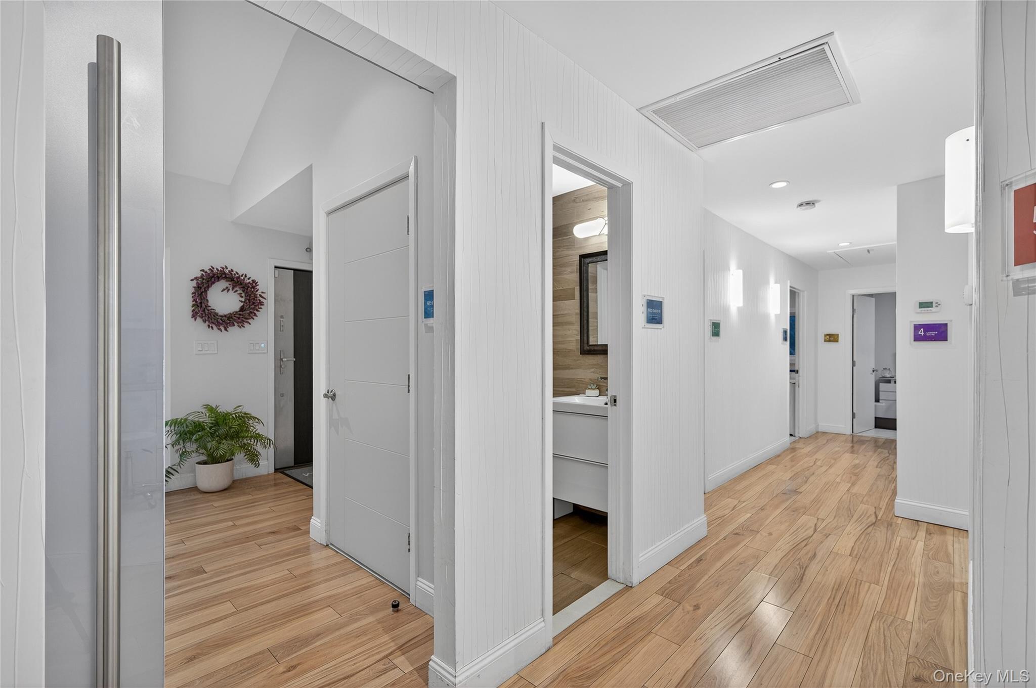 Single Family Park Suffolk County, NY 11743, MLS-918907-13