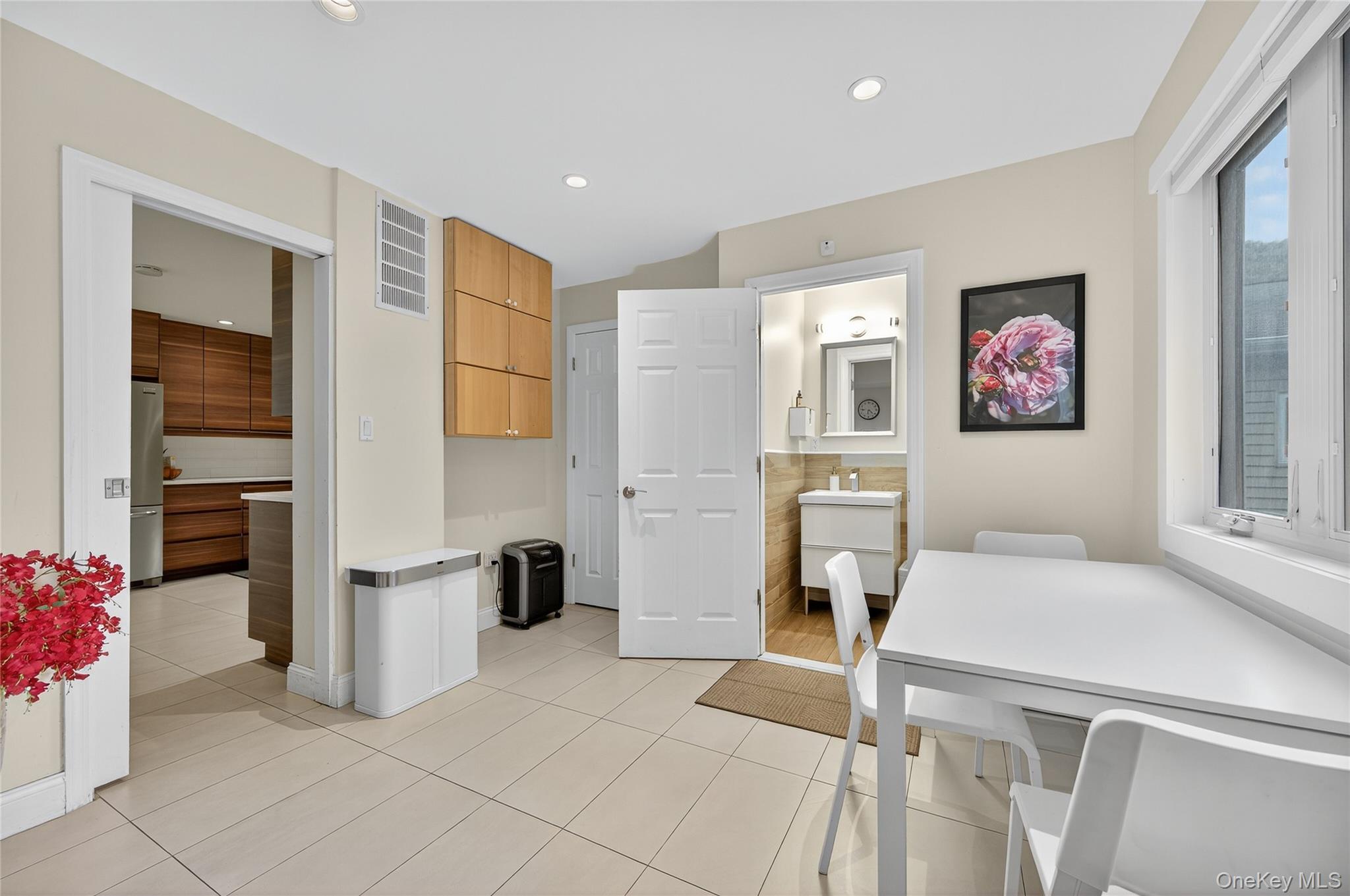 Single Family Park Suffolk County, NY 11743, MLS-918907-26