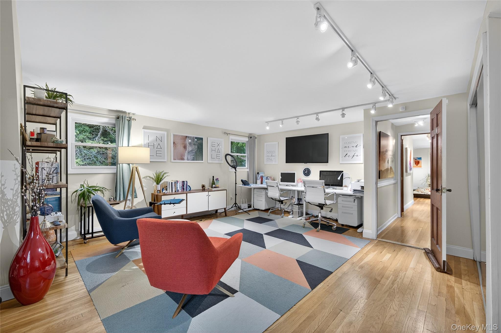 Single Family Park Suffolk County, NY 11743, MLS-918907-30