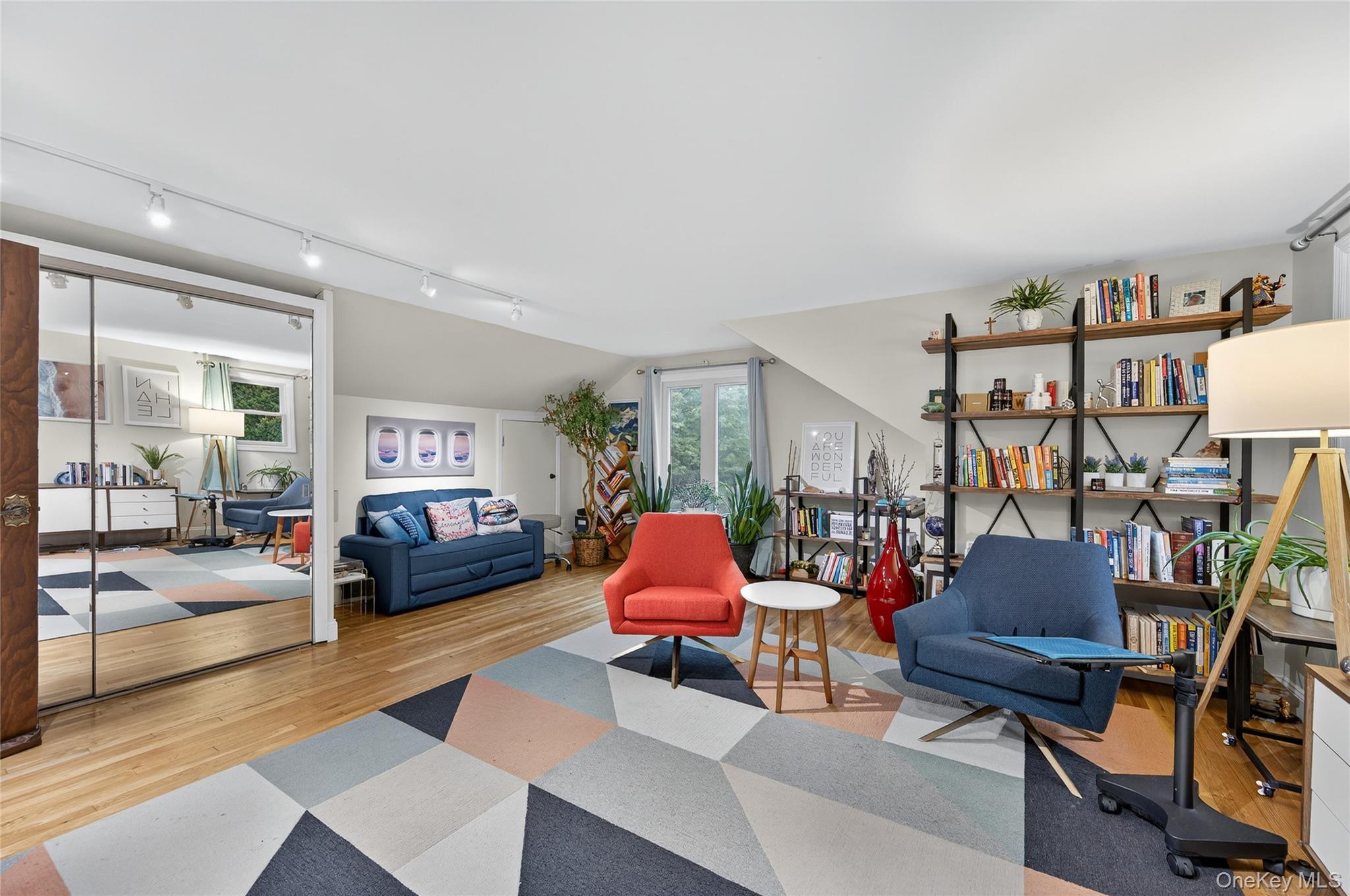 Single Family Park Suffolk County, NY 11743, MLS-918907-31