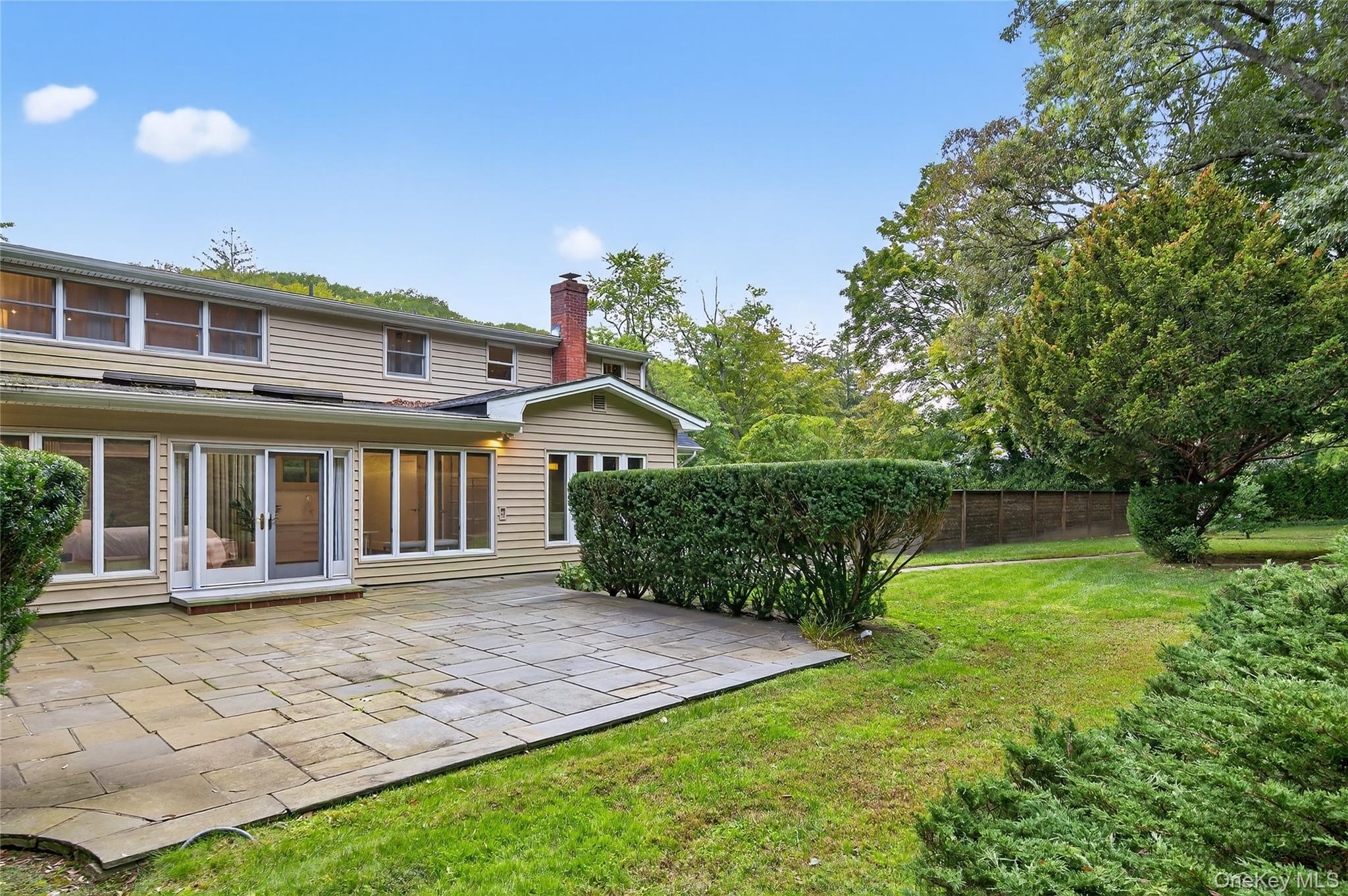 Single Family Park Suffolk County, NY 11743, MLS-918907-41