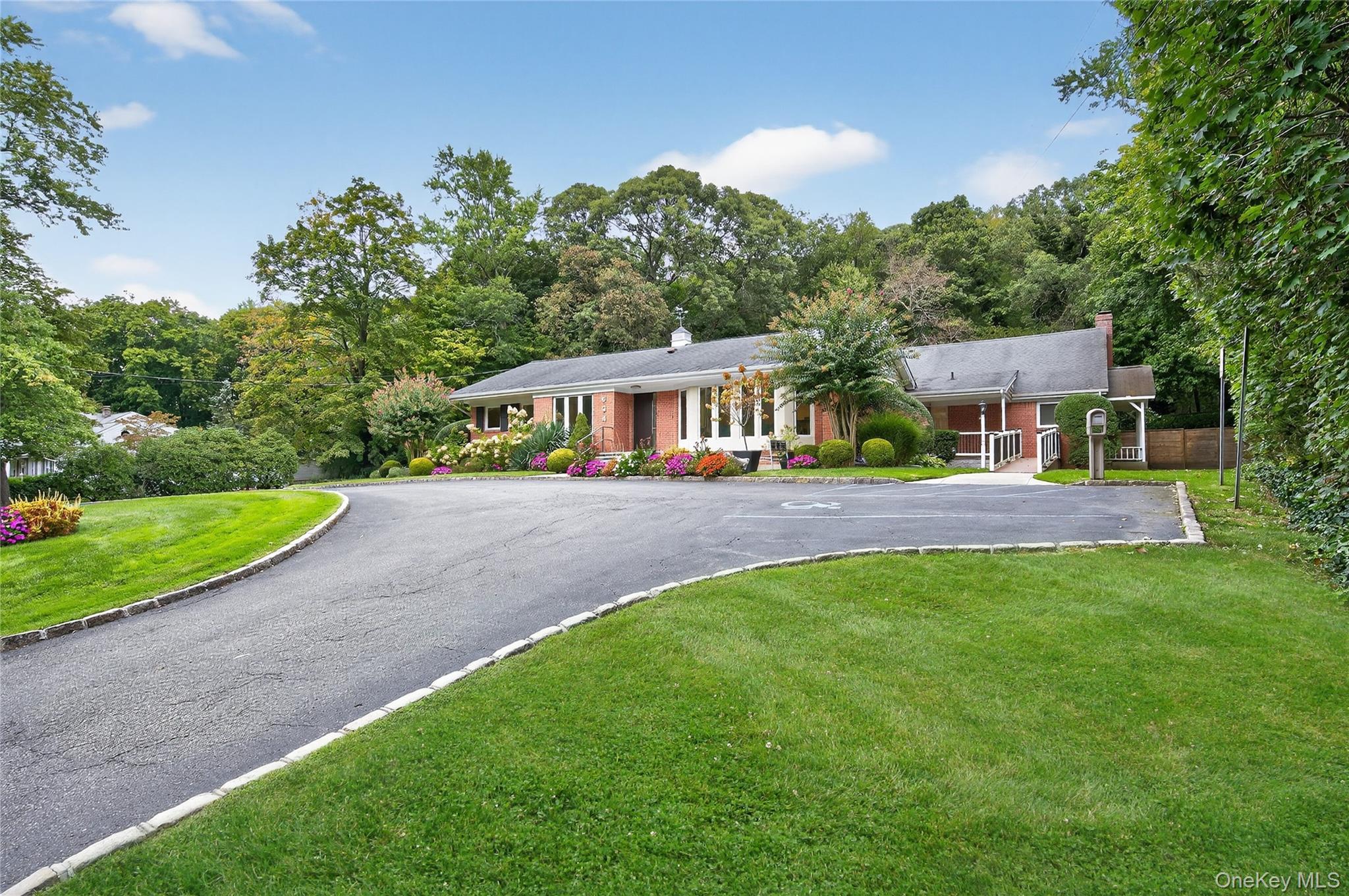 Single Family Park Suffolk County, NY 11743, MLS-918907-5