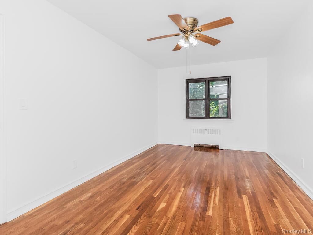 Single Family Williamsbridge Bronx, NY 10461, MLS-918911-16