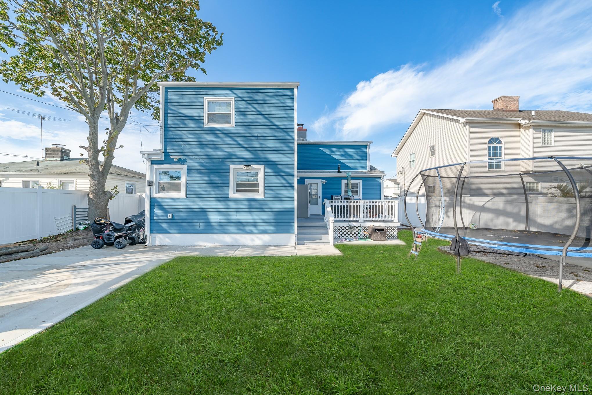 Single Family Overton  Nassau County, NY 11520, MLS-918940-21