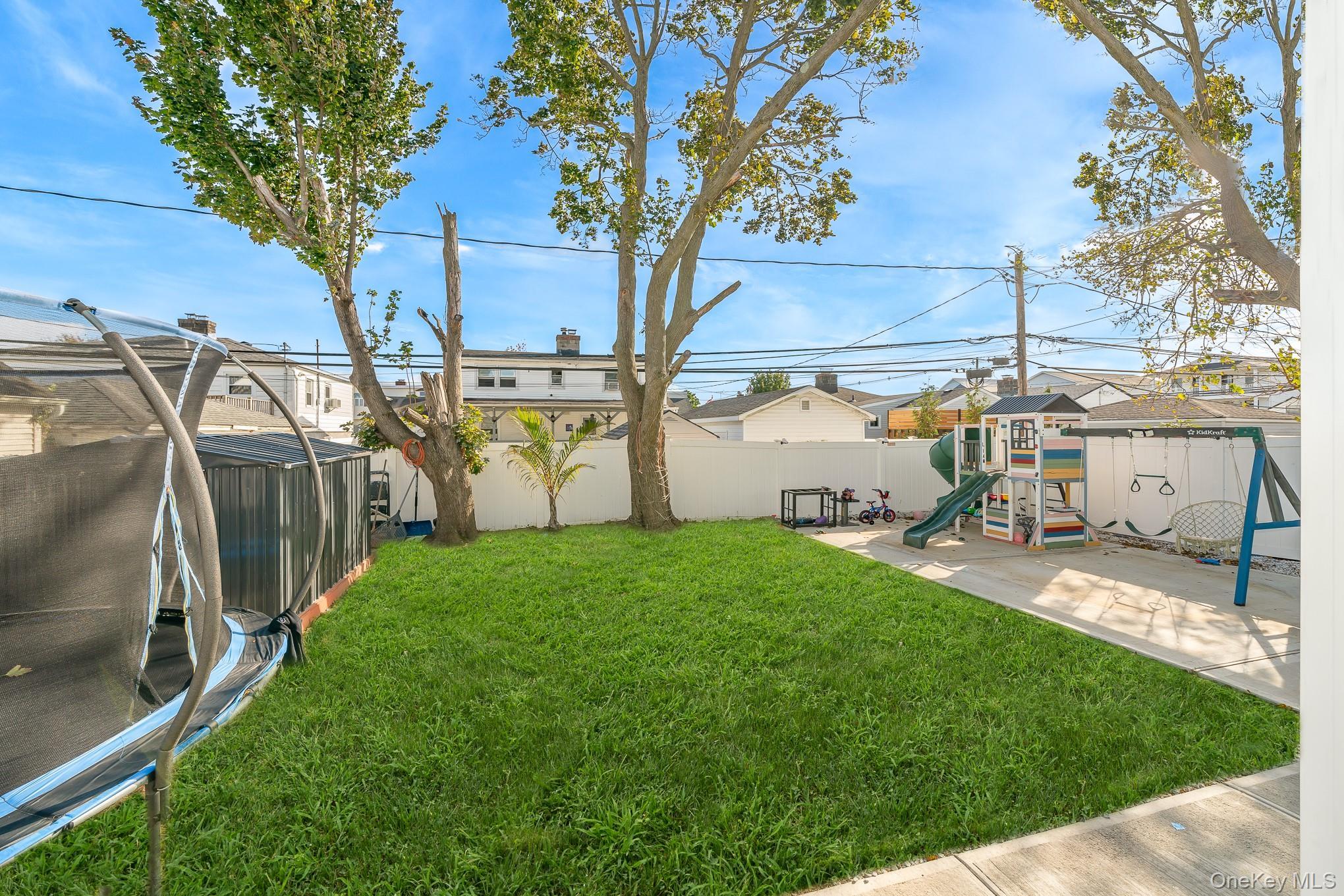 Single Family Overton  Nassau County, NY 11520, MLS-918940-23