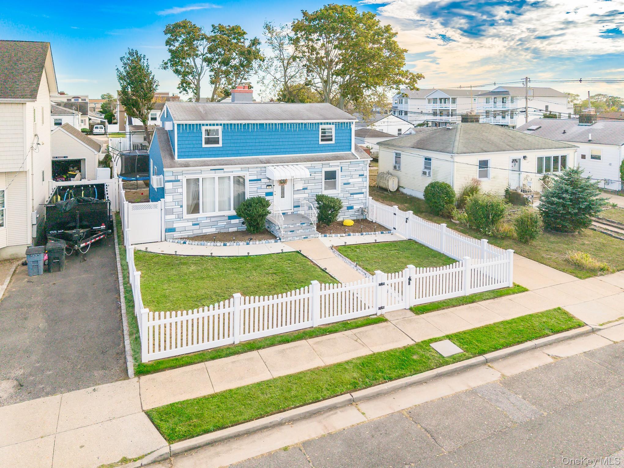 Single Family Overton  Nassau County, NY 11520, MLS-918940-24