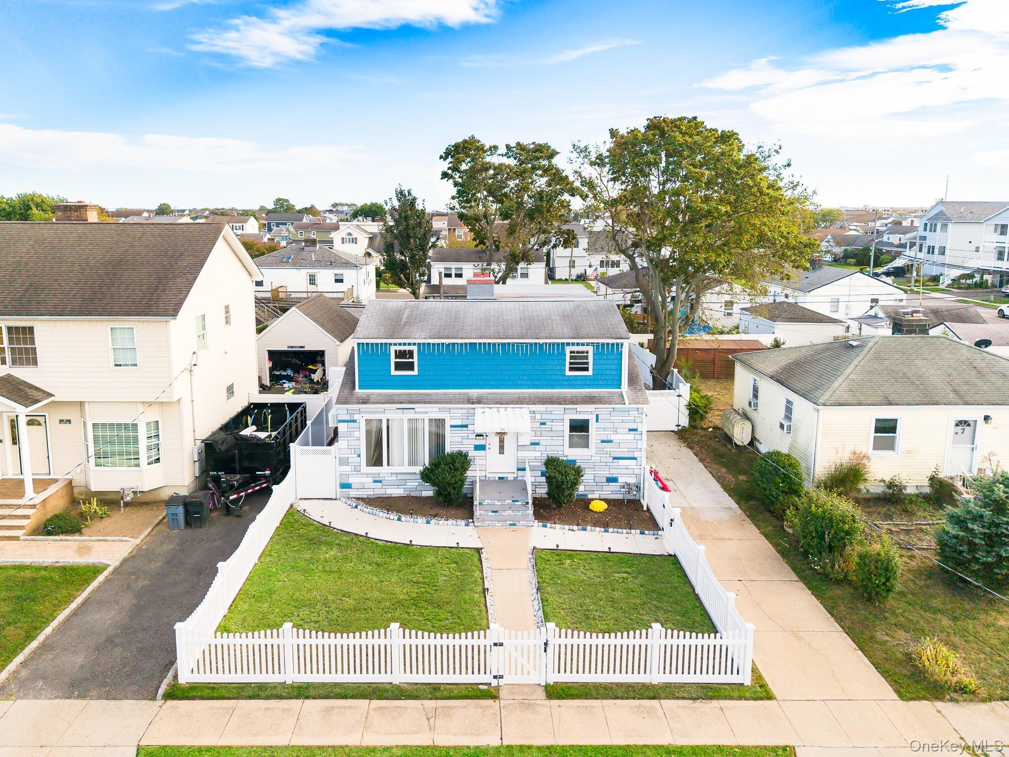 Single Family Overton  Nassau County, NY 11520, MLS-918940-25