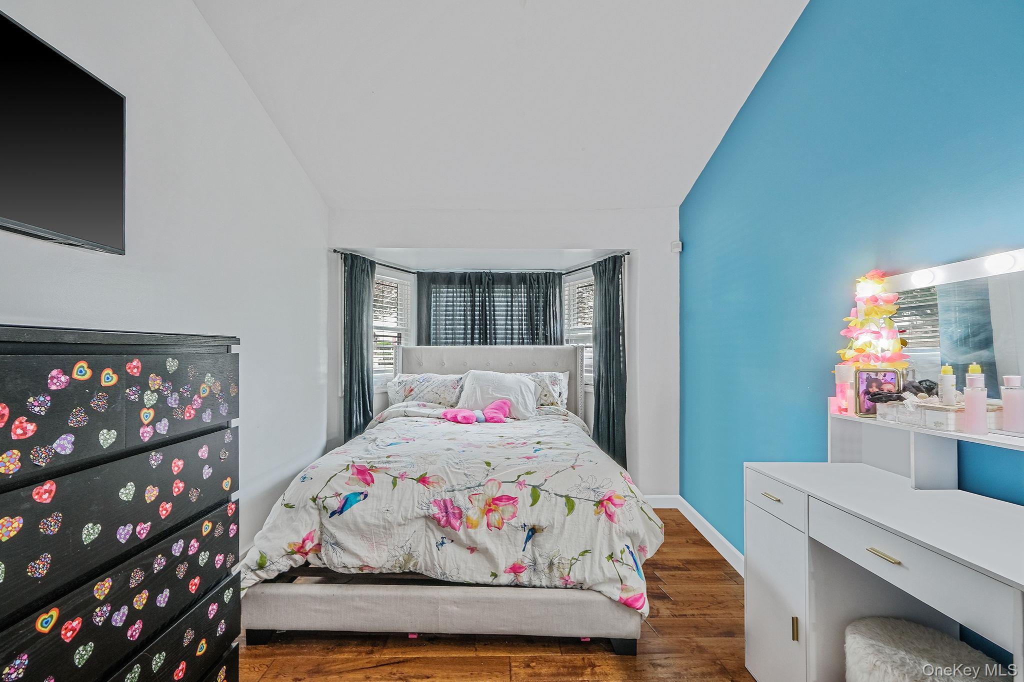 Single Family Bayside  Suffolk County, NY 11701, MLS-918945-19