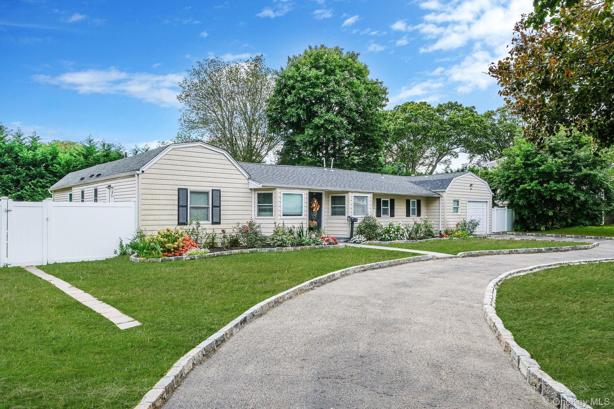 Single Family Bayside  Suffolk County, NY 11701, MLS-918945-3