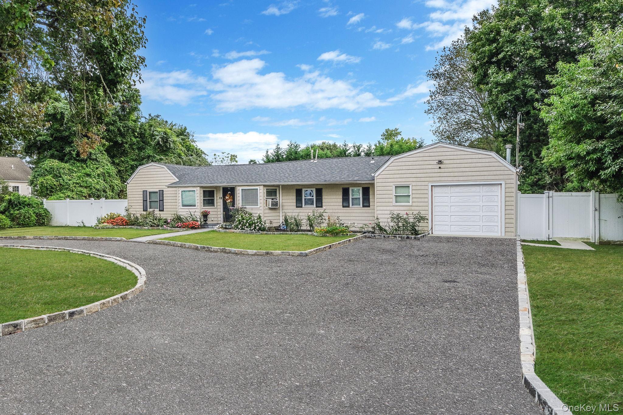Single Family Bayside  Suffolk County, NY 11701, MLS-918945-5