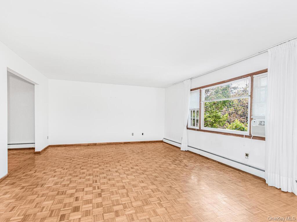 Single Family Westchester  Westchester County, NY 10707, MLS-918966-3