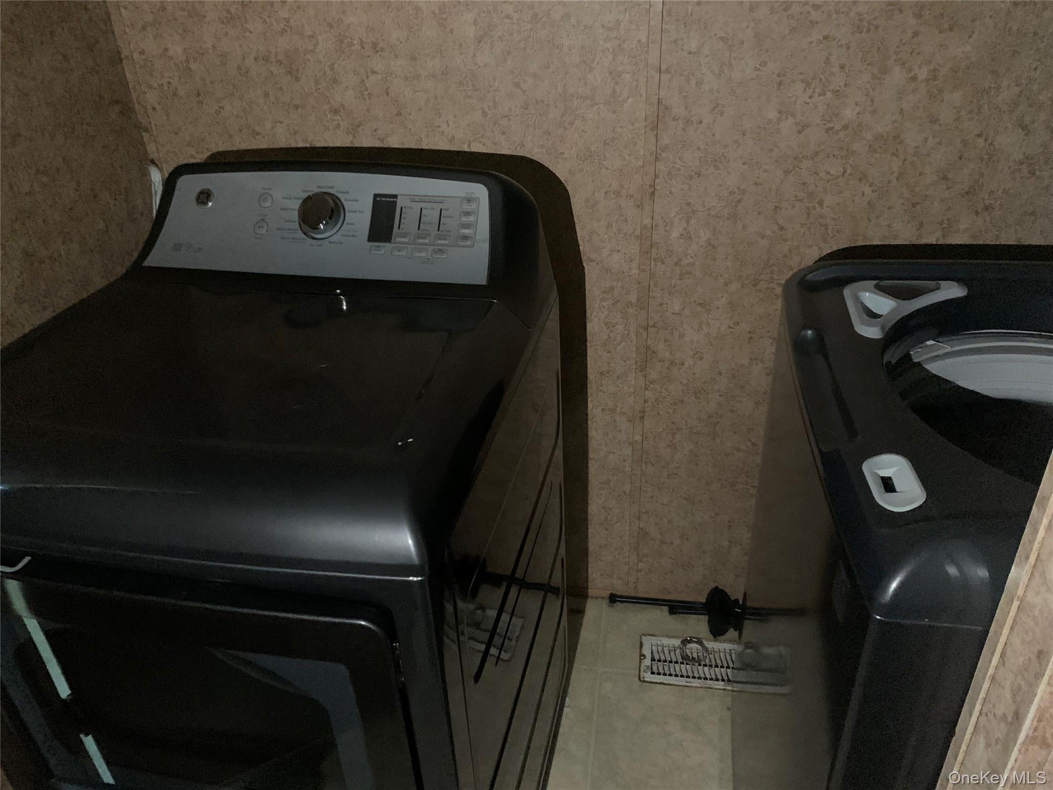 Single Family Sawkill Rd  Ulster County, NY 12401, MLS-918978-8