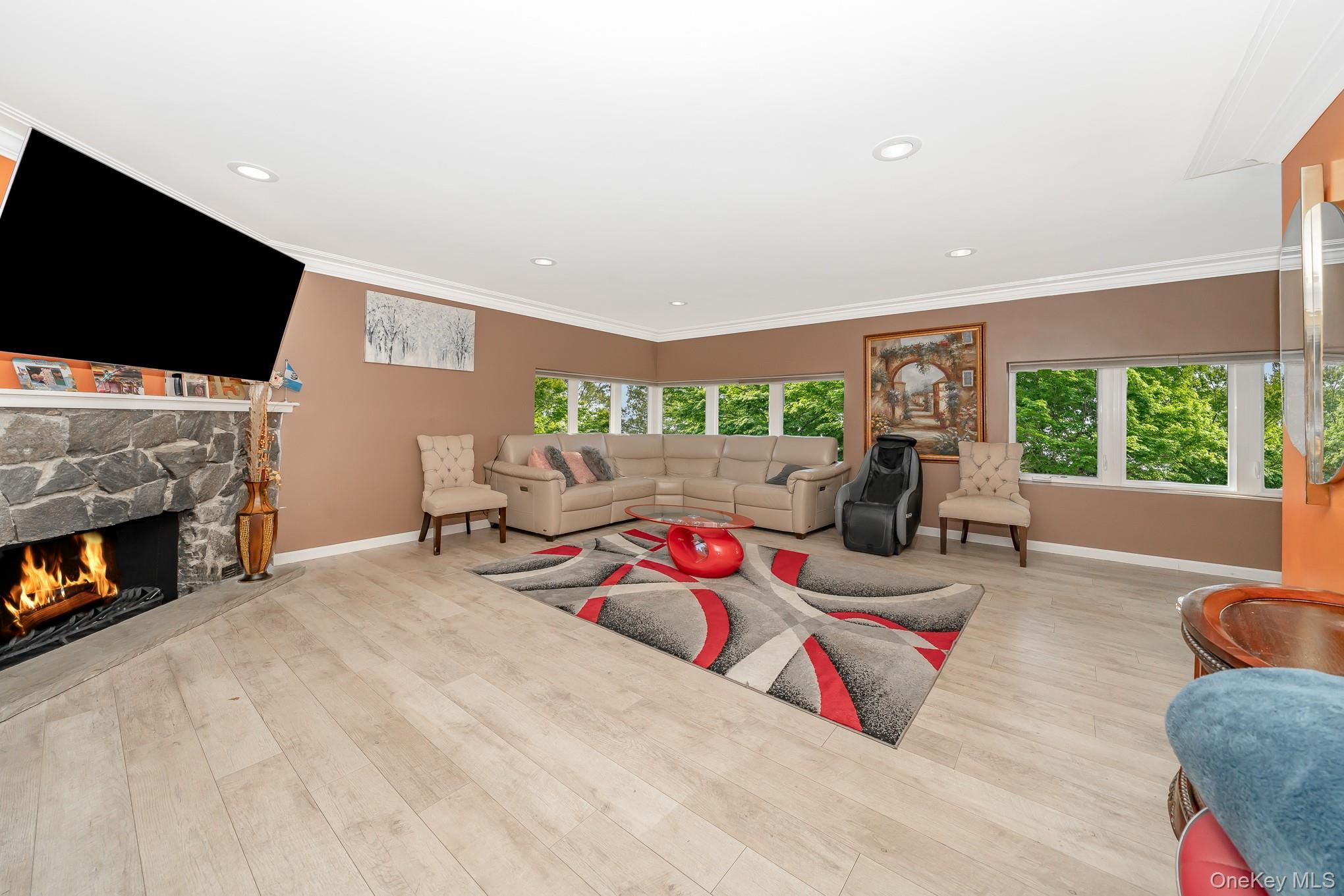 Single Family Riverside Suffolk County, NY 11701, MLS-918982-12