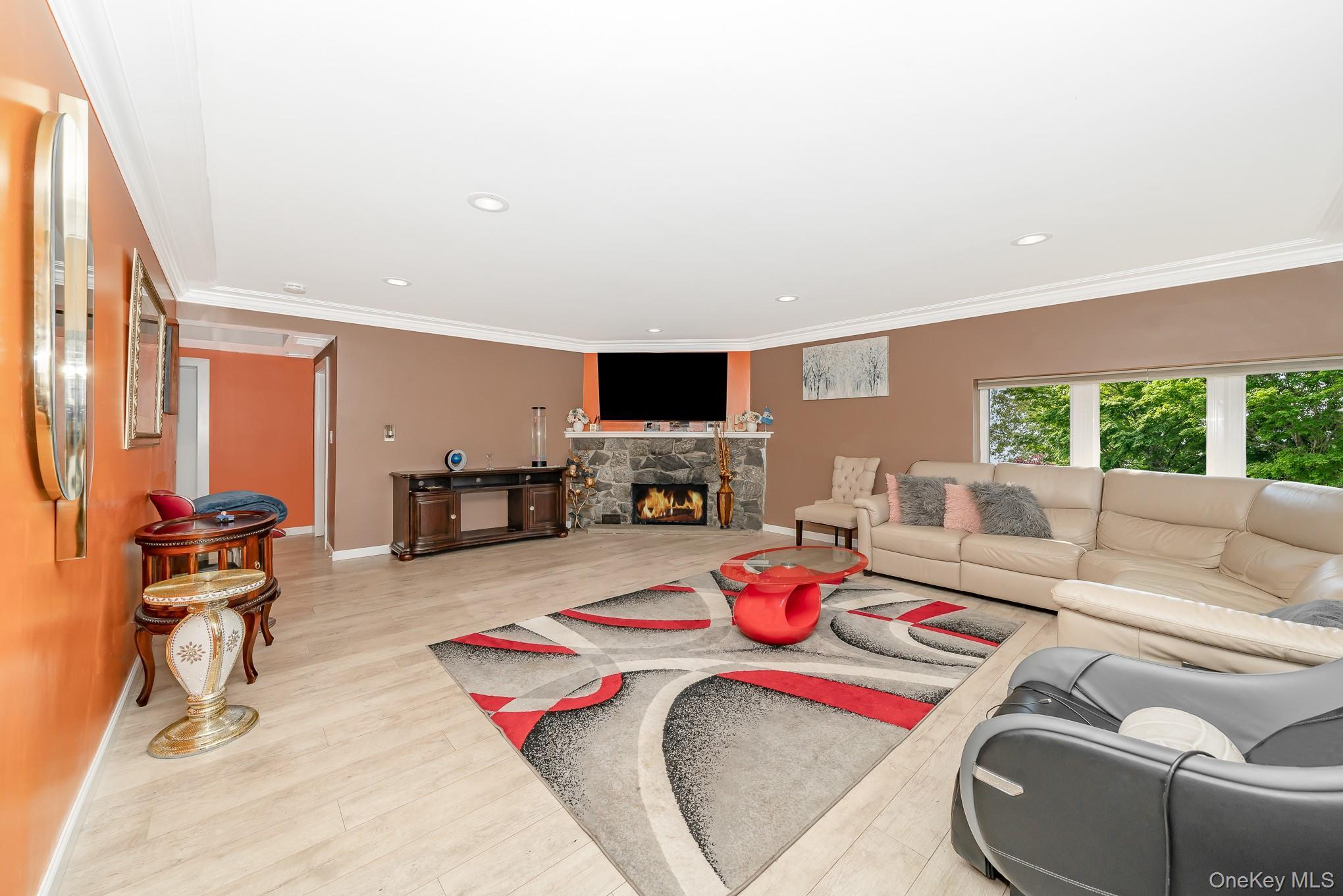 Single Family Riverside Suffolk County, NY 11701, MLS-918982-13