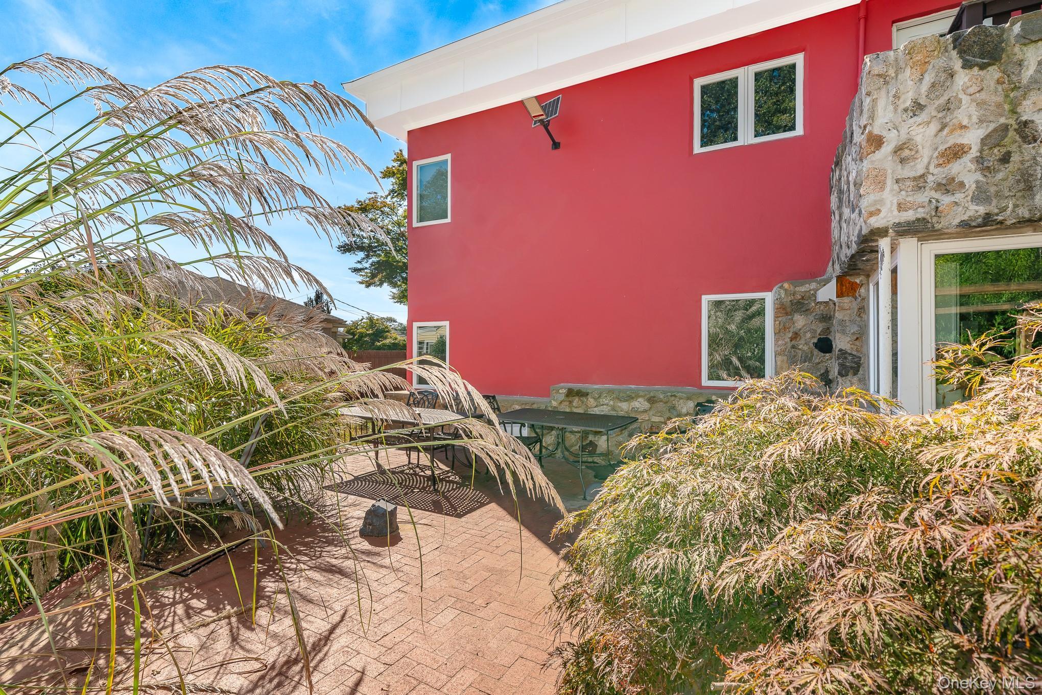 Single Family Riverside Suffolk County, NY 11701, MLS-918982-24