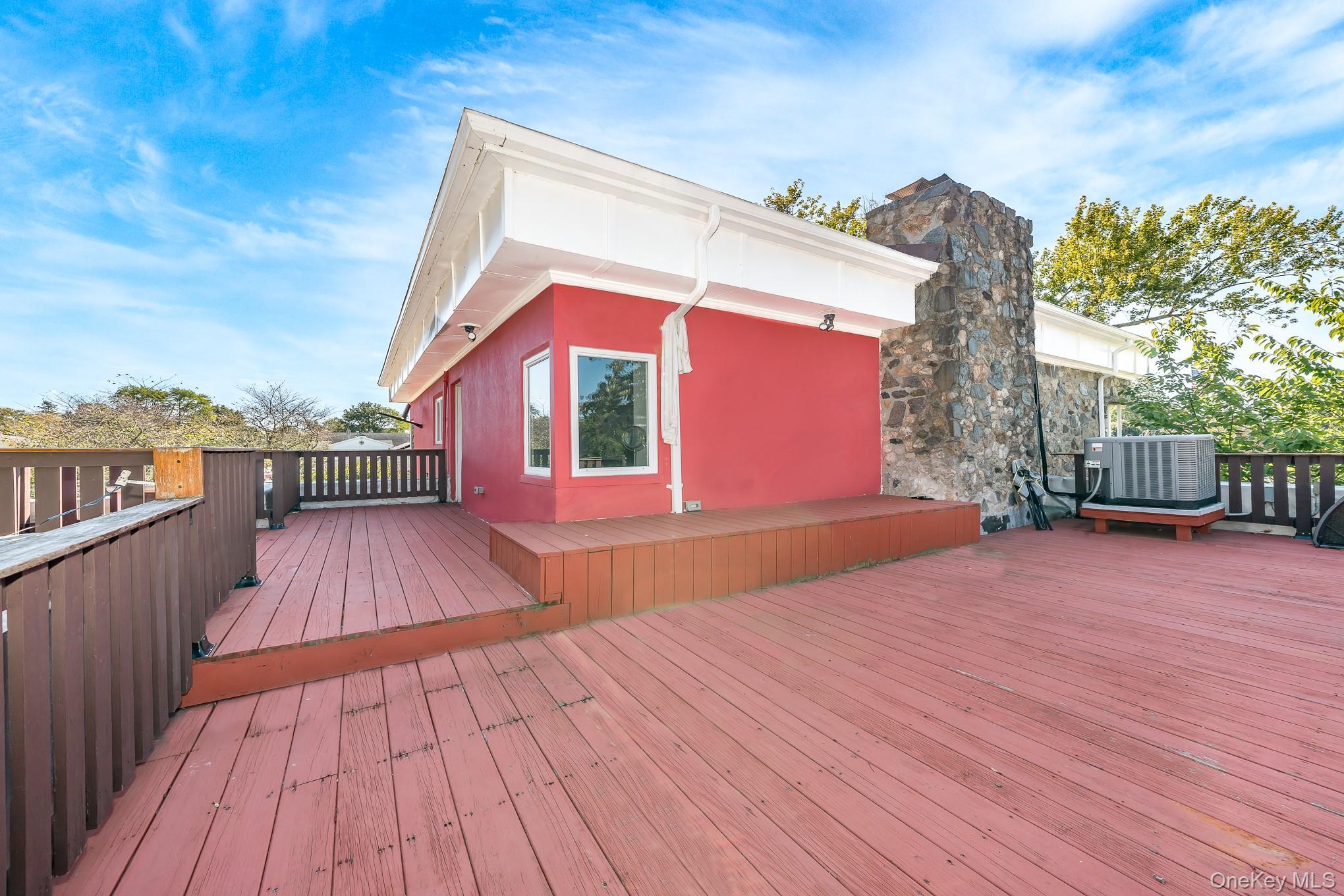 Single Family Riverside Suffolk County, NY 11701, MLS-918982-26