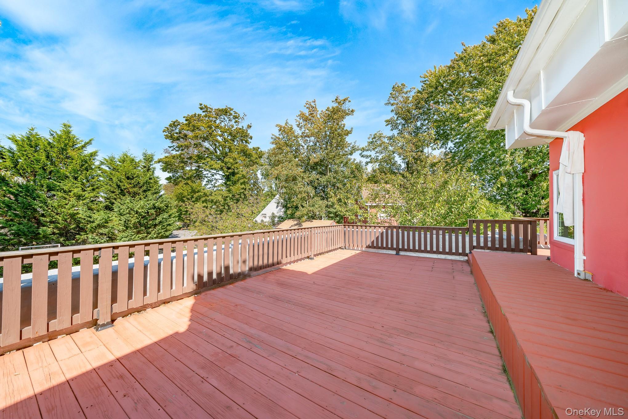 Single Family Riverside Suffolk County, NY 11701, MLS-918982-27