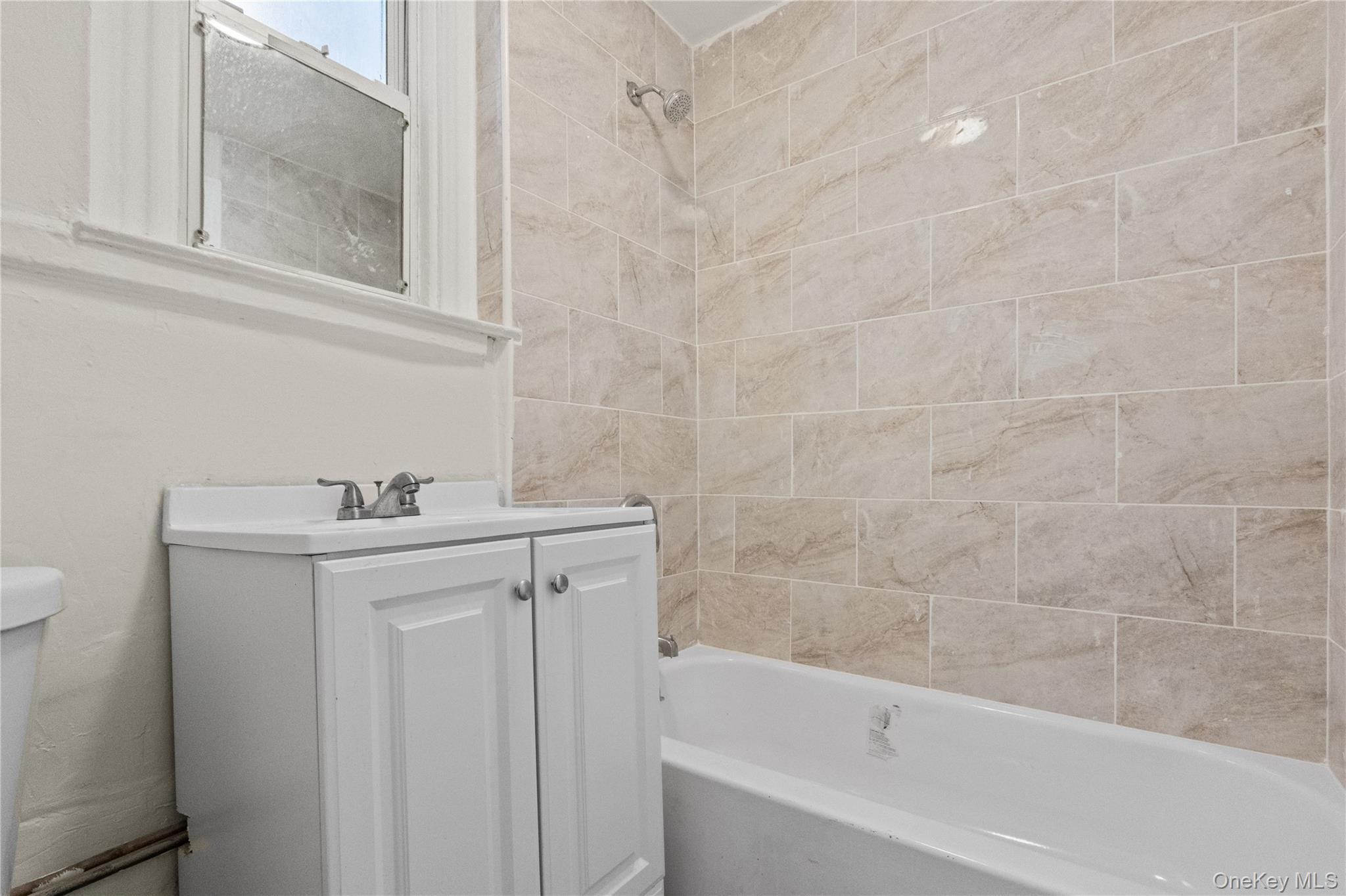 Single Family Fort Hamilton Brooklyn, NY 11219, MLS-918988-20