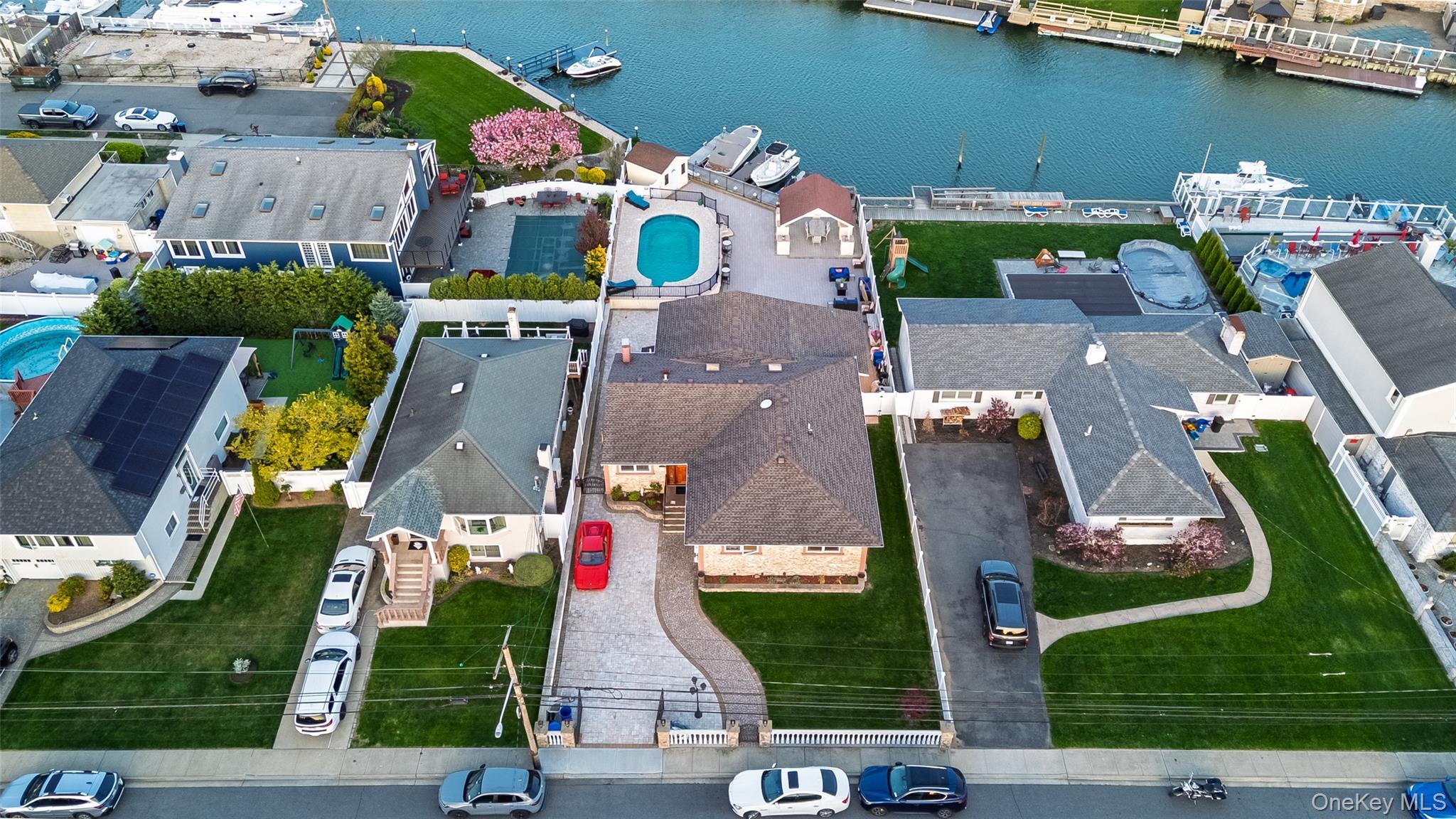 Single Family Weidner  Nassau County, NY 11572, MLS-919000-22