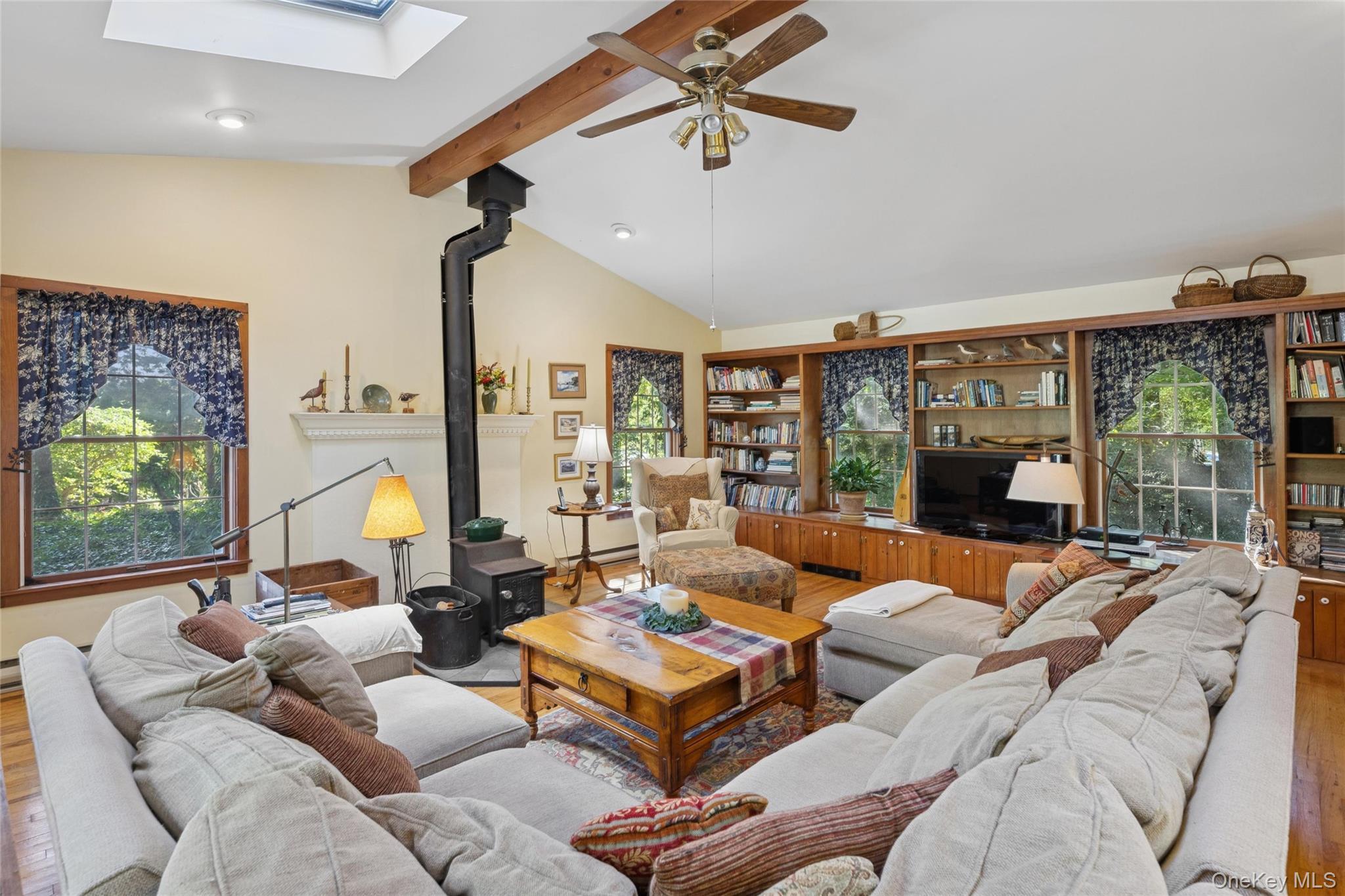 Single Family Laurelwood  Suffolk County, NY 11948, MLS-919006-19