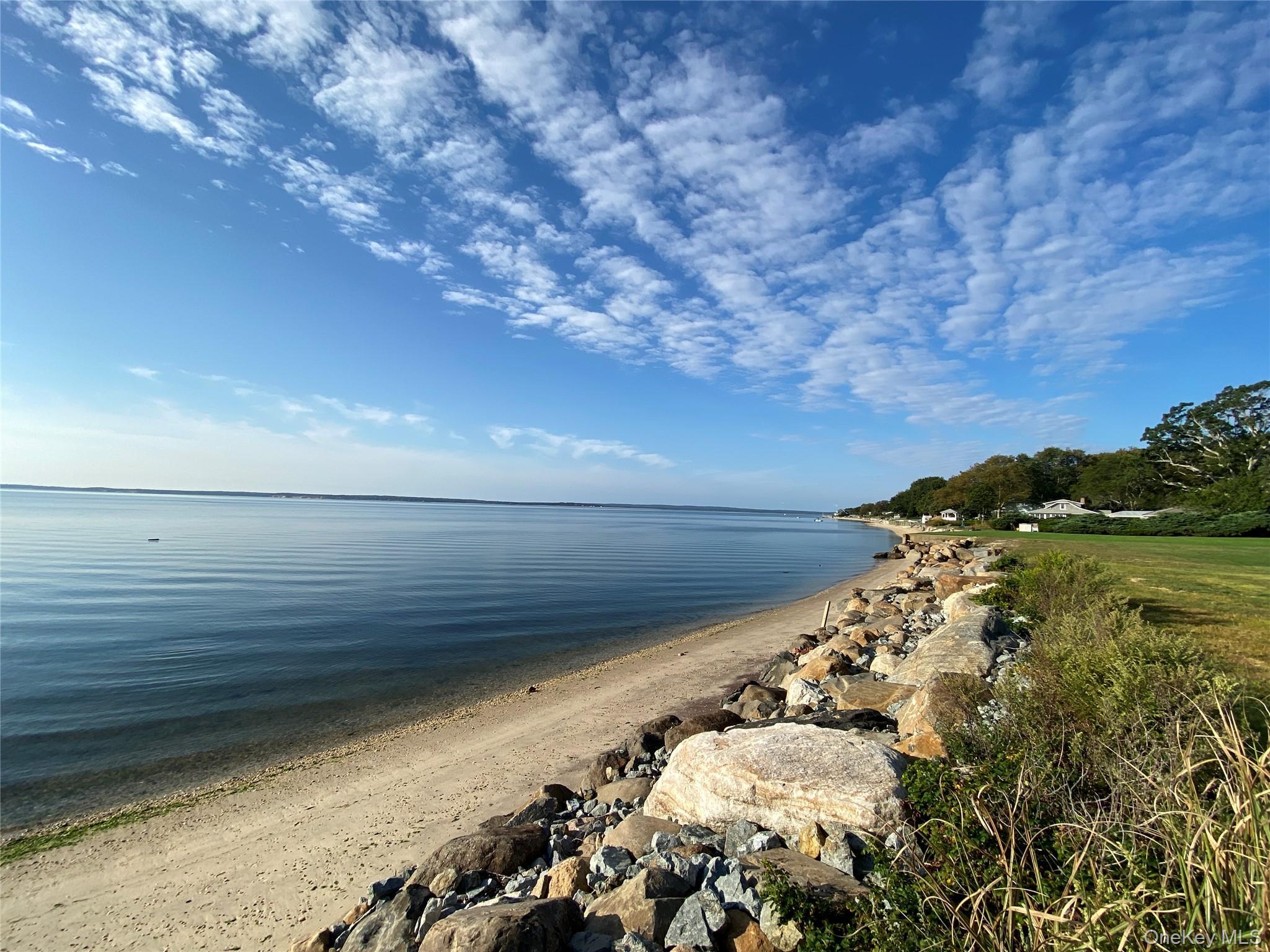 Single Family Laurelwood  Suffolk County, NY 11948, MLS-919006-8